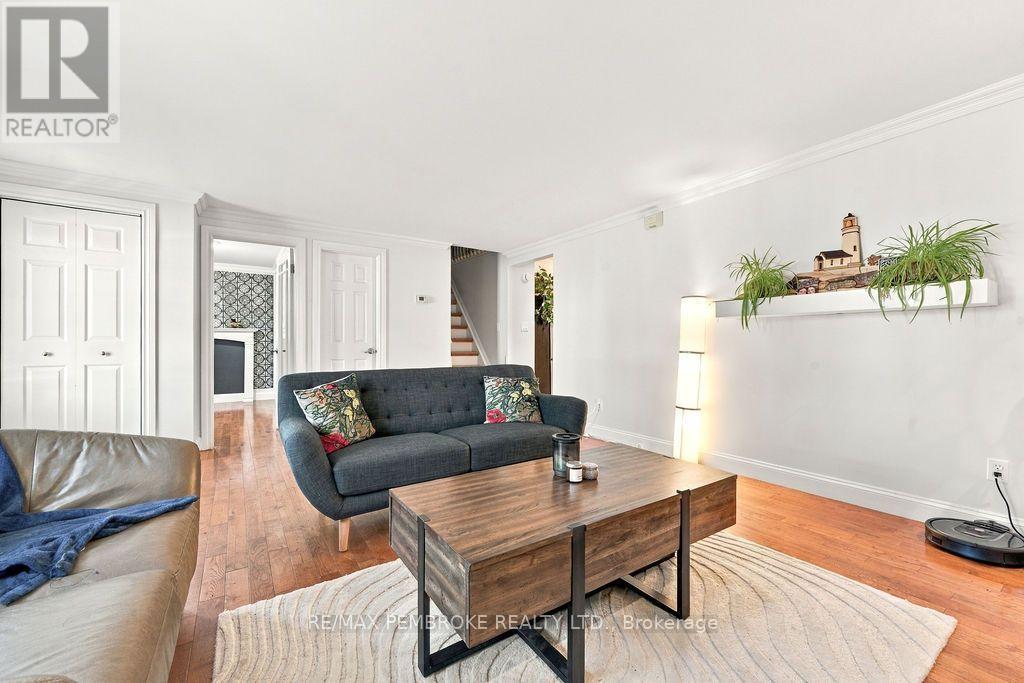 397 Trafalgar Road Property Photo 7