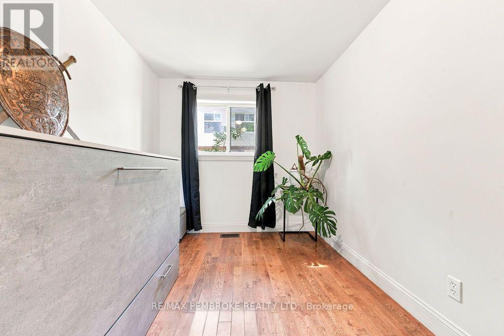 397 Trafalgar Road Property Photo 10
