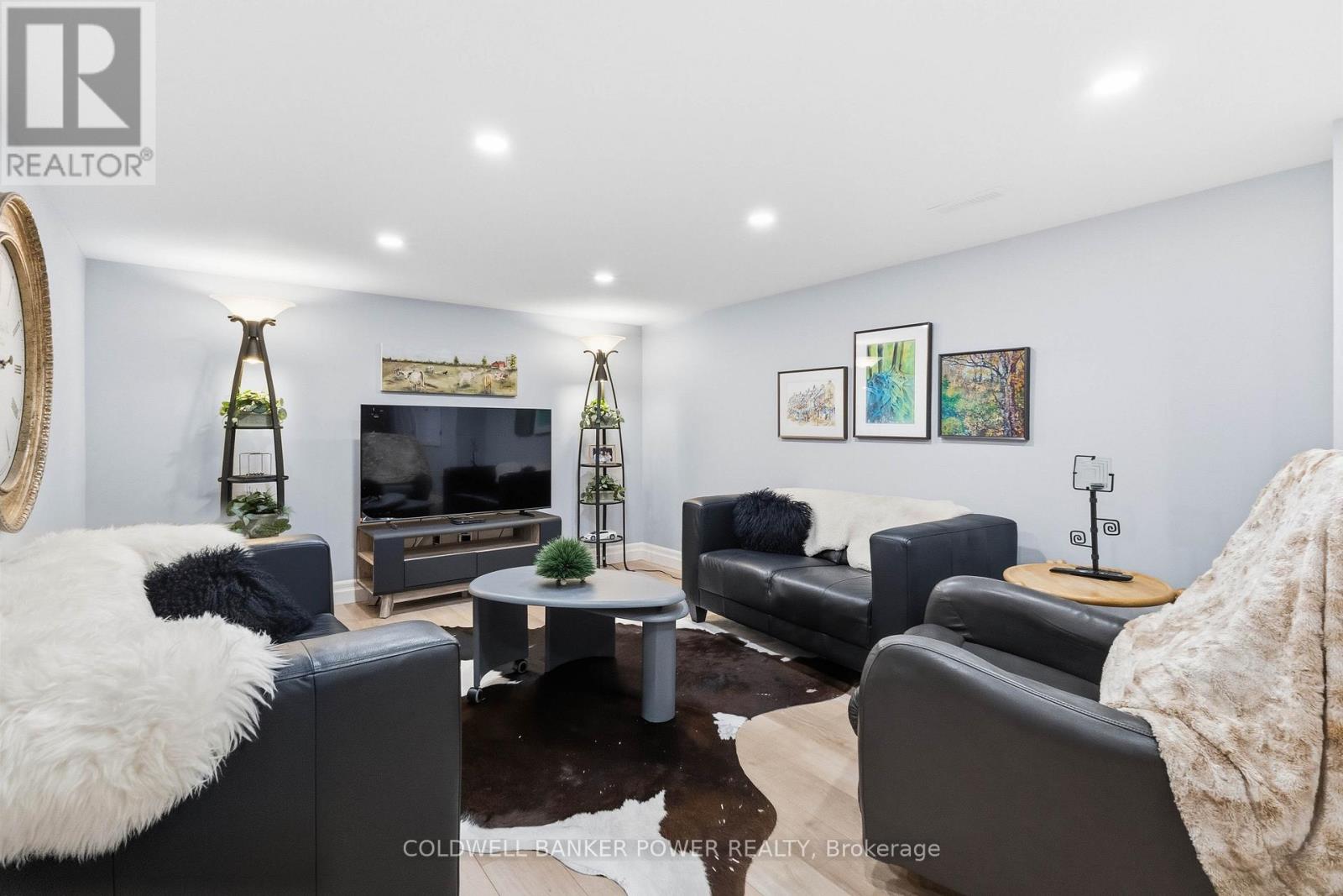 26041 Queens Line Property Photo 31