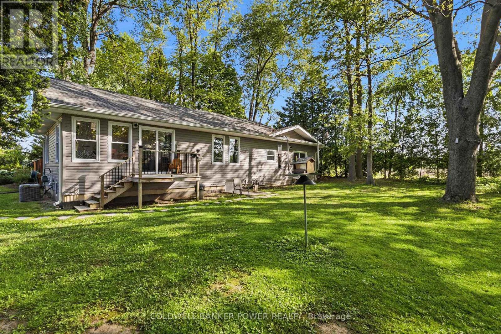 26041 Queens Line Property Photo 37