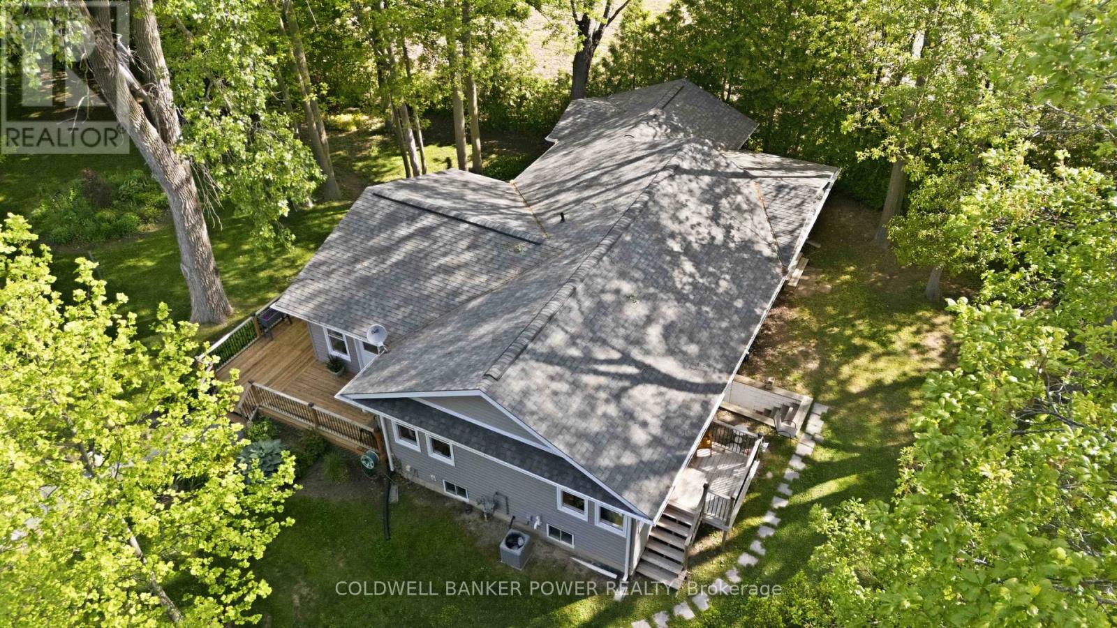 26041 Queens Line Property Photo 45