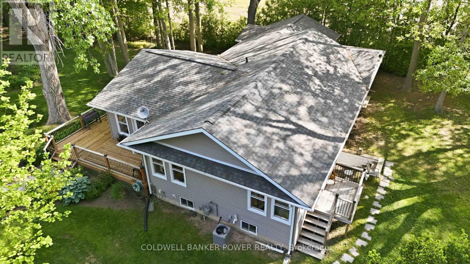 26041 Queens Line Property Photo 46