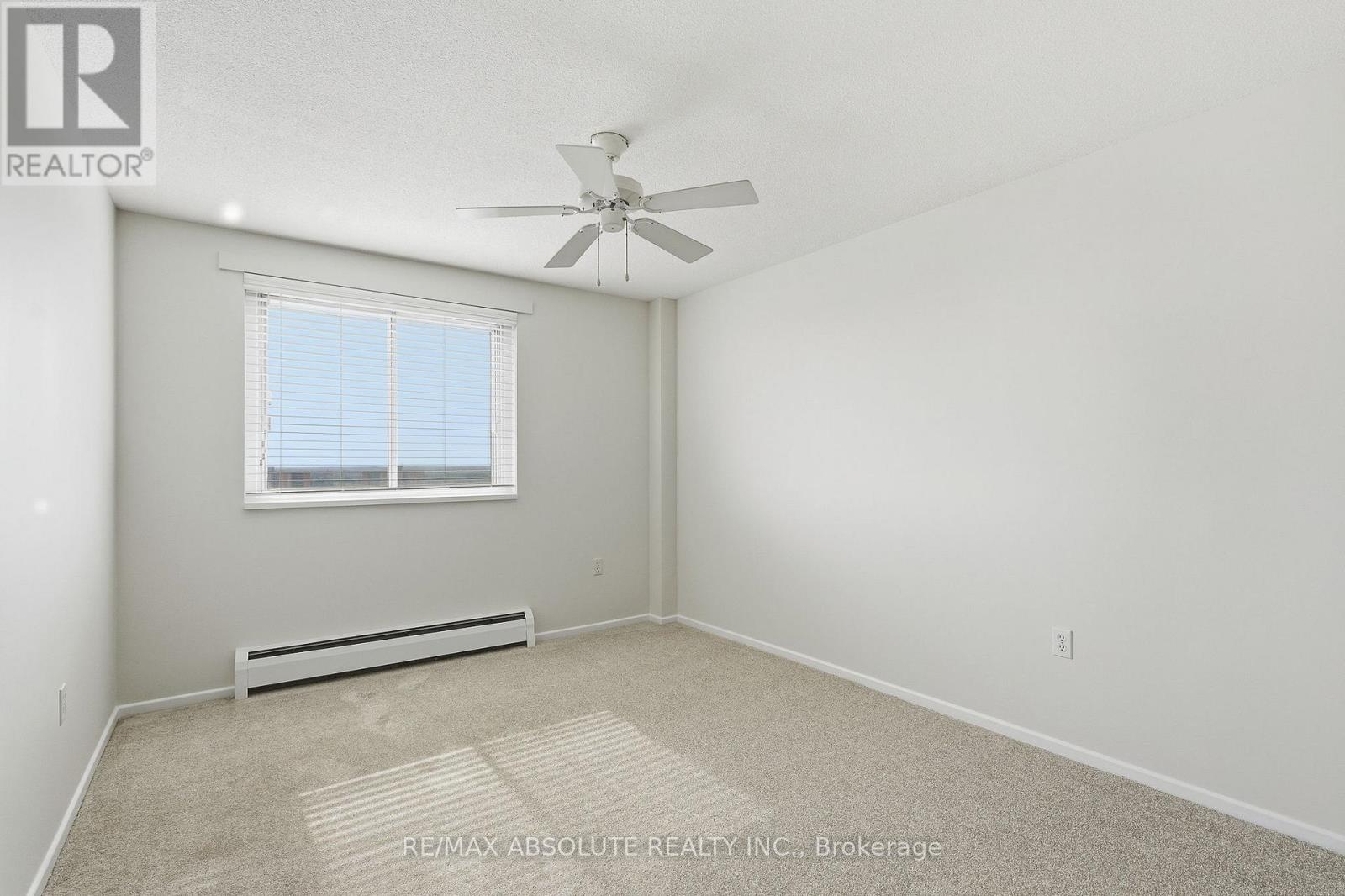 1010 - 915 Elmsmere Road Property Photo 21
