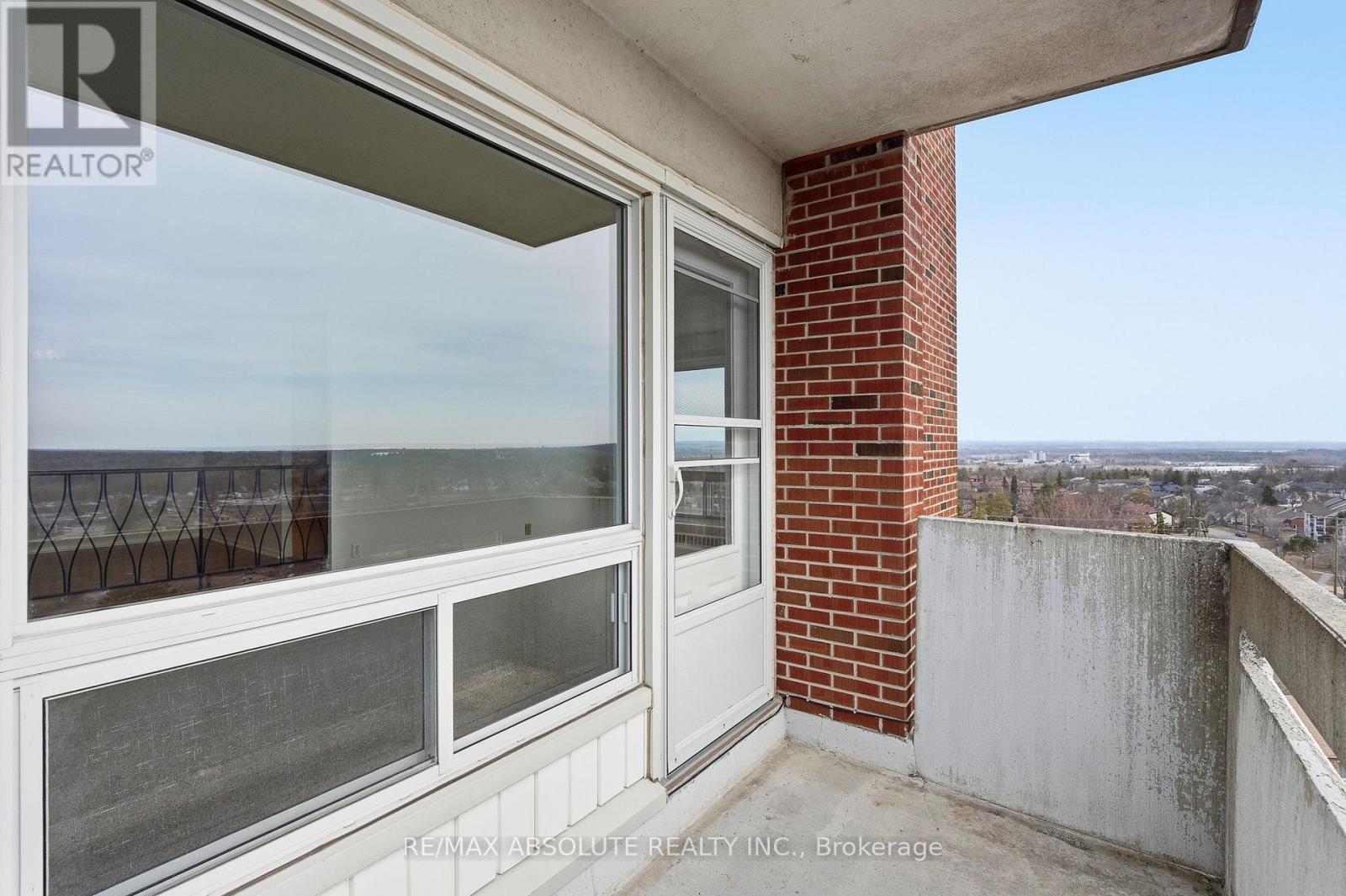 1010 - 915 Elmsmere Road Property Photo 24