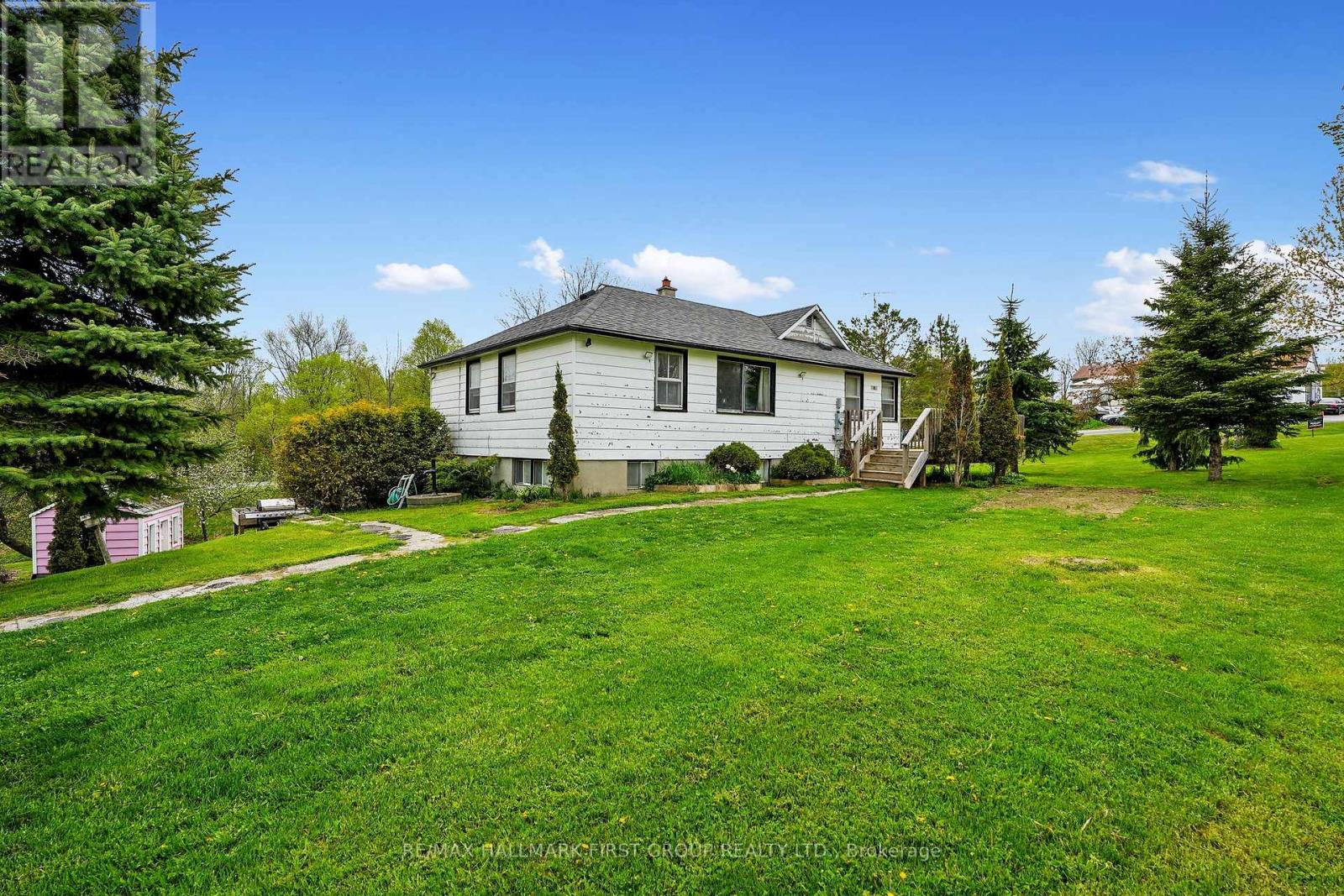 19 Halstead Road Property Photo 3