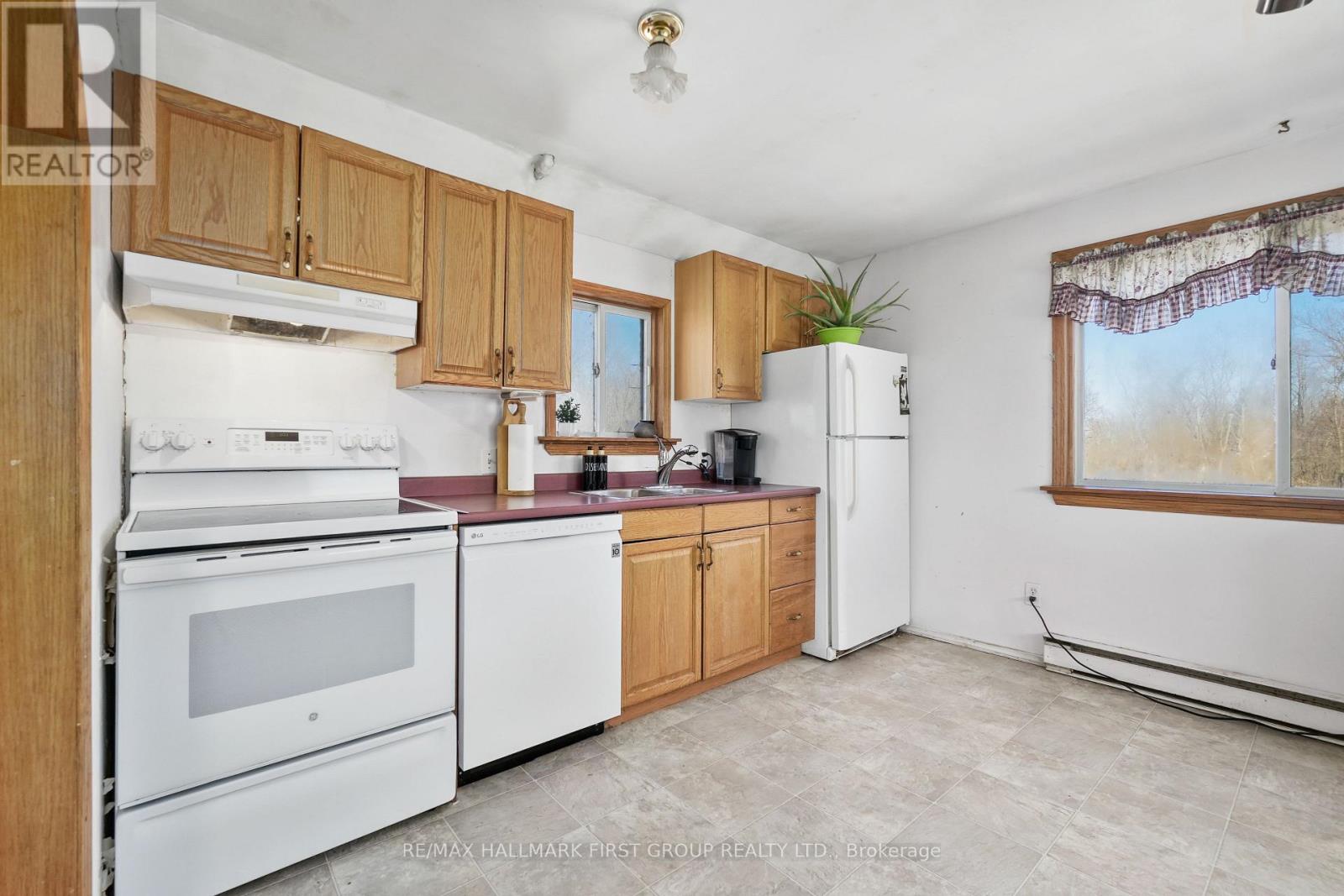 19 Halstead Road Property Photo 11