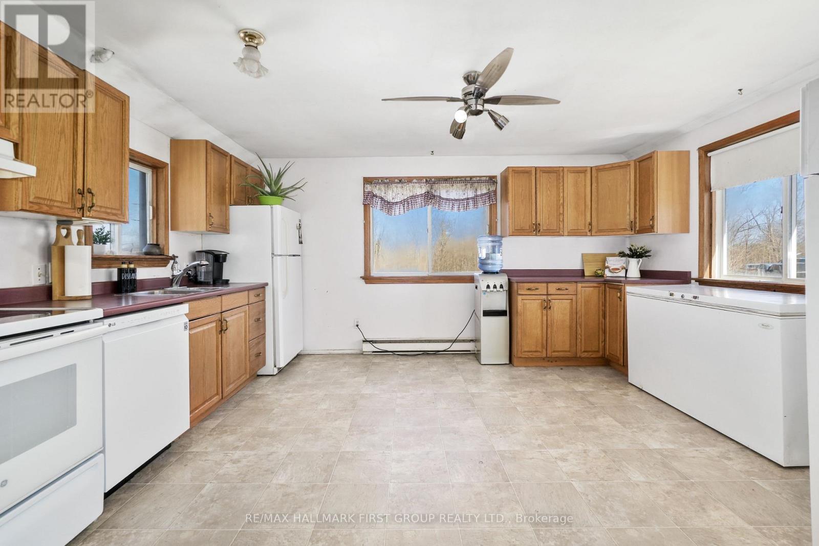 19 Halstead Road Property Photo 12