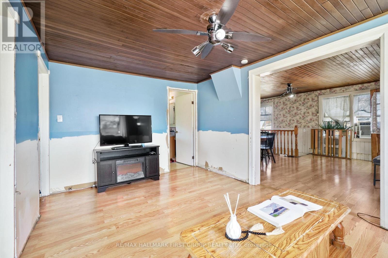 19 Halstead Road Property Photo 21