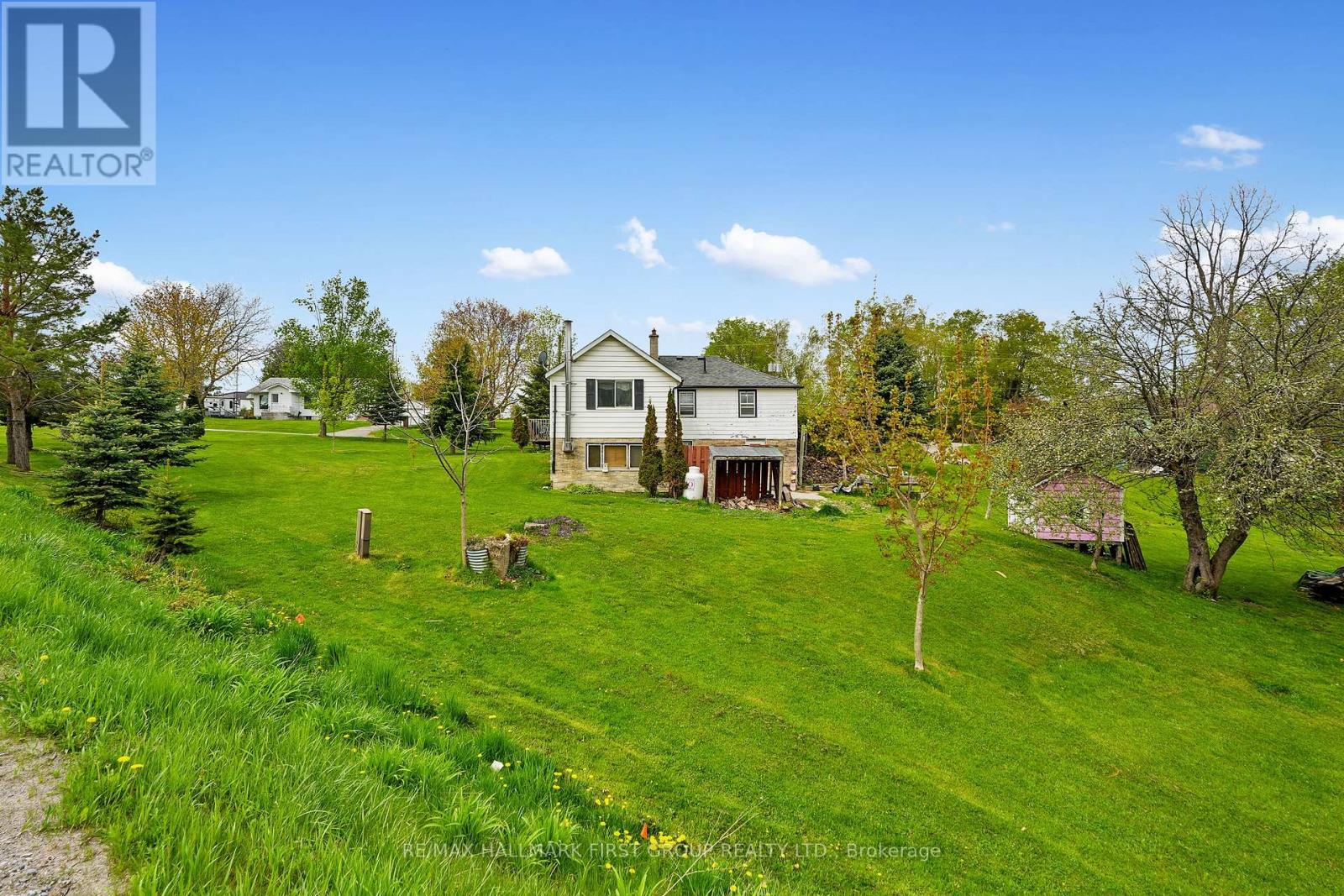 19 Halstead Road Property Photo 36
