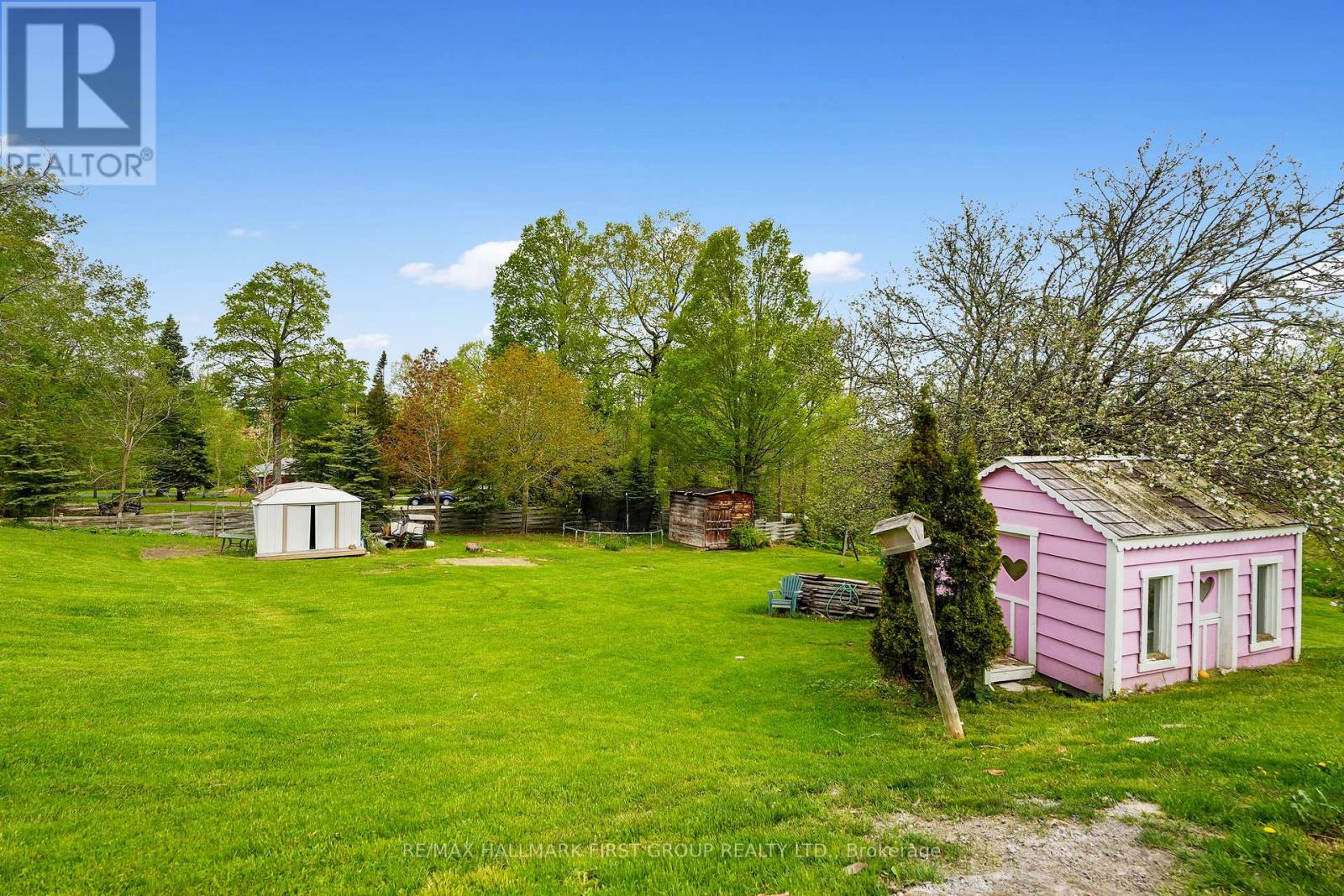 19 Halstead Road Property Photo 37