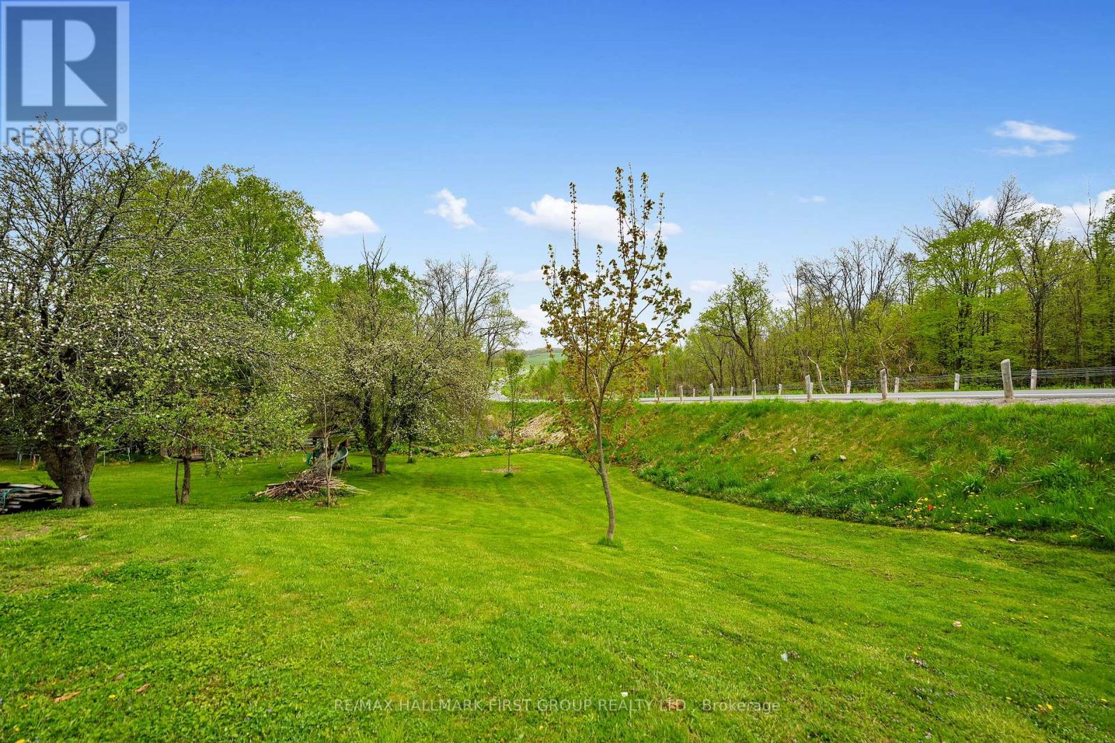 19 Halstead Road Property Photo 40