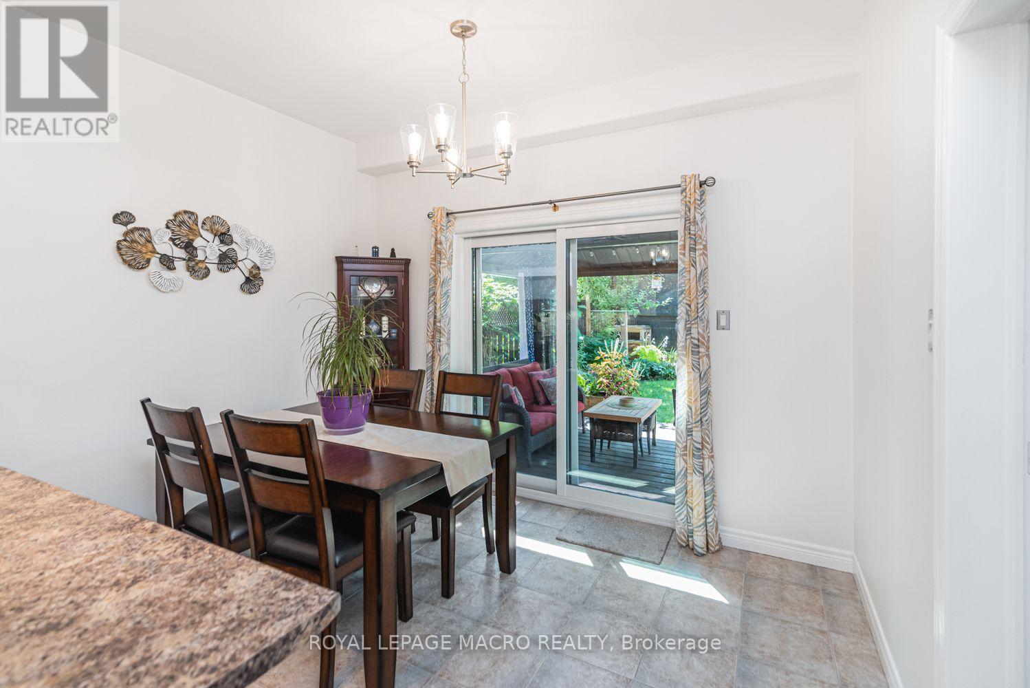 102 Willow Lane Property Photo 12