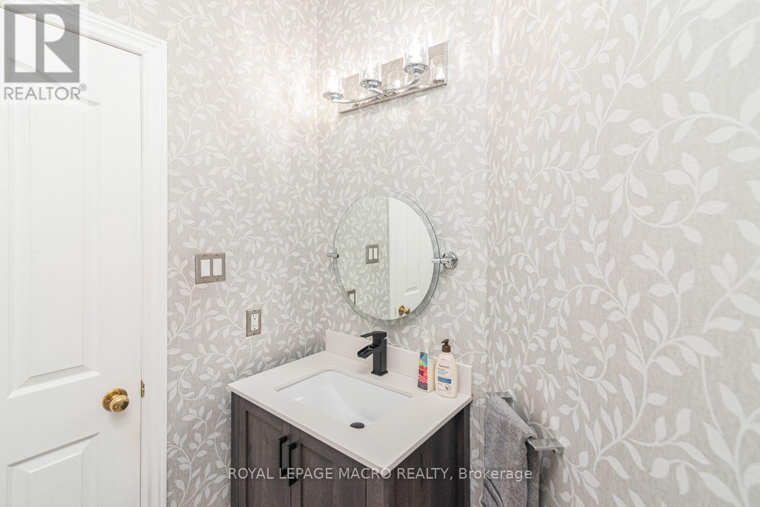102 Willow Lane Property Photo 18