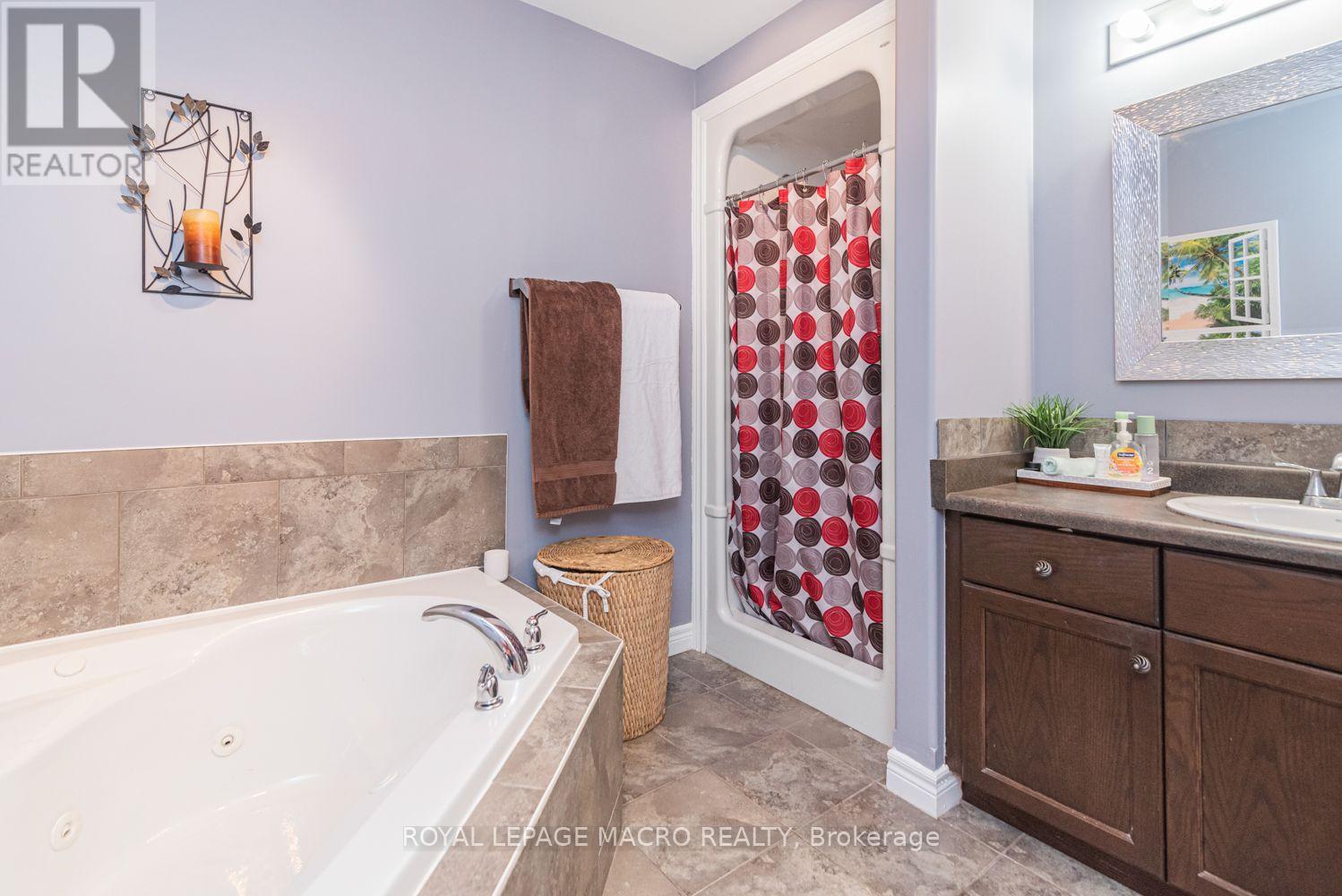 102 Willow Lane Property Photo 29