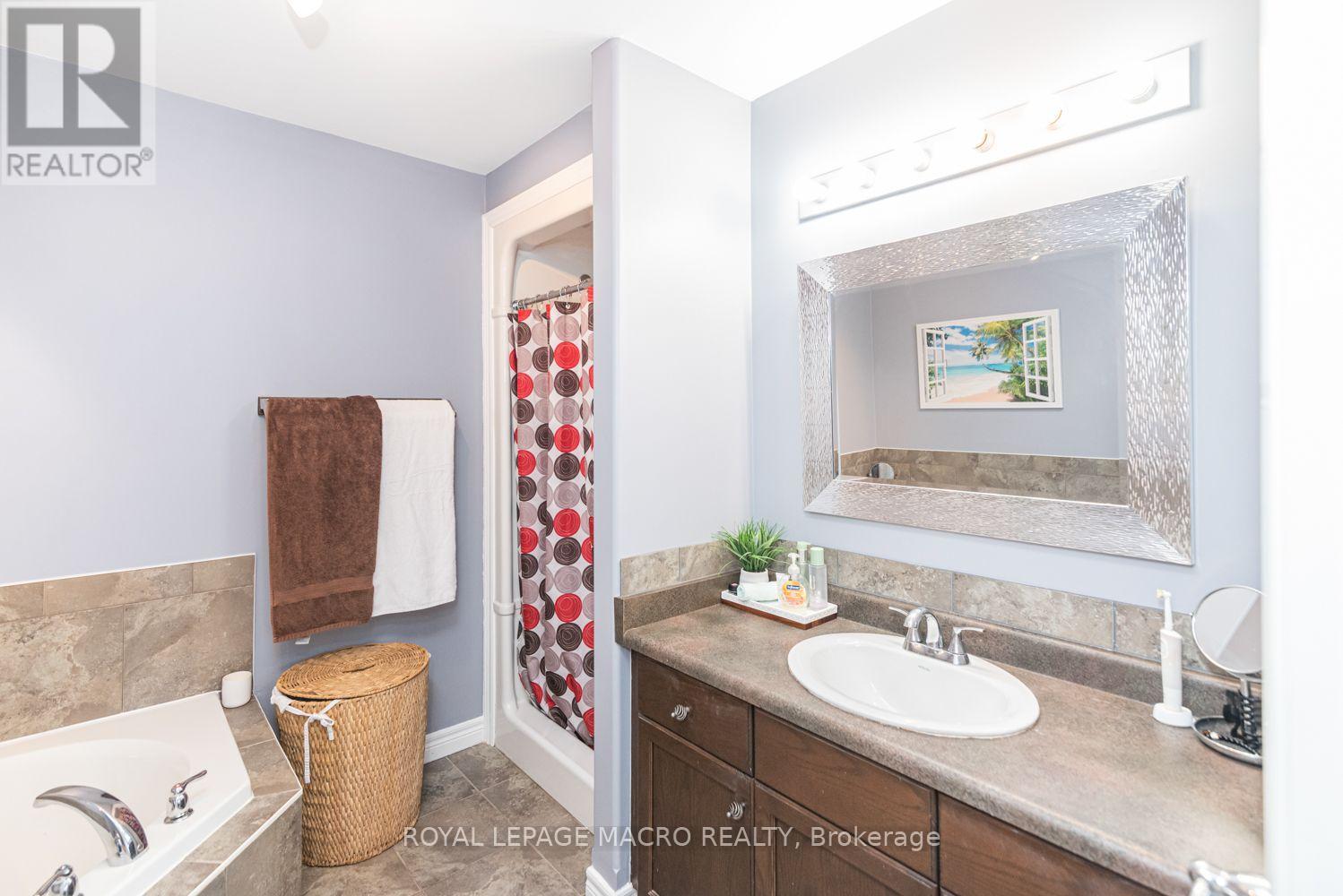 102 Willow Lane Property Photo 31