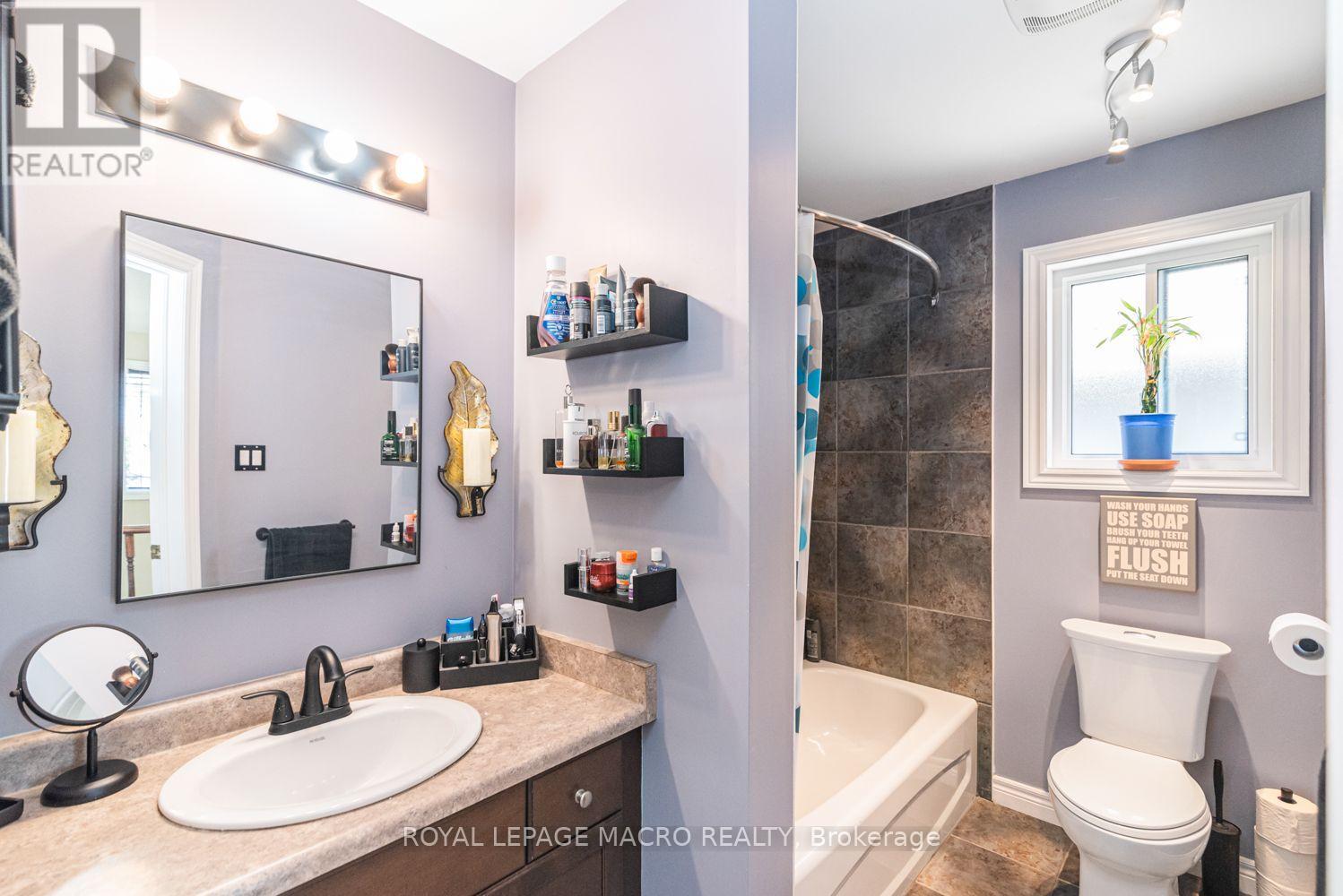 102 Willow Lane Property Photo 32
