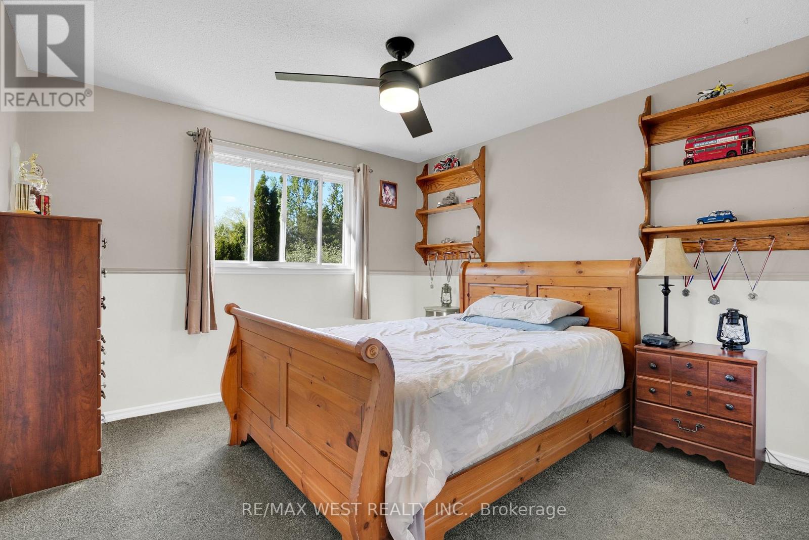 23 Mckibbon Avenue Property Photo 11