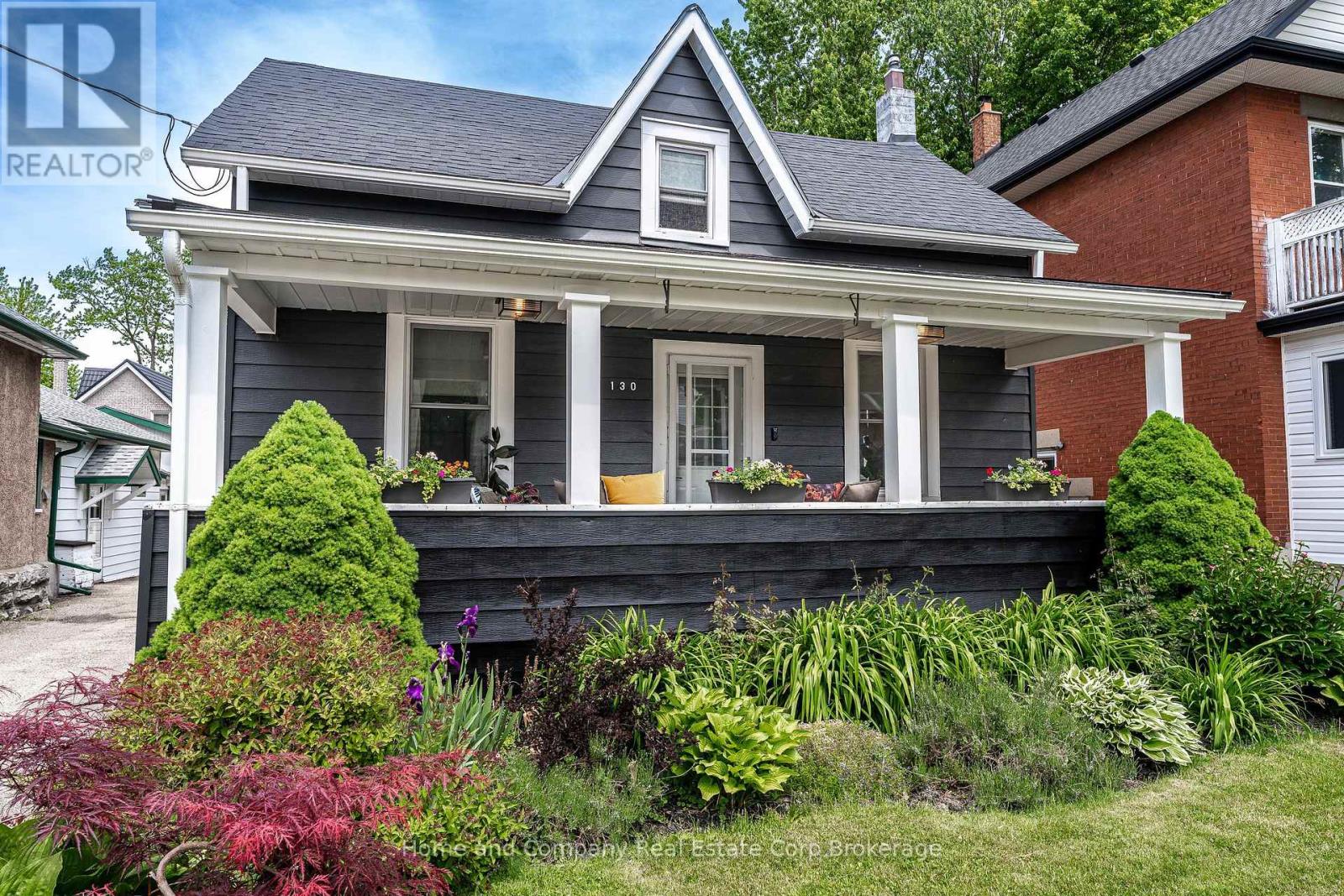 130 Rebecca Street Photo de la propriété 1