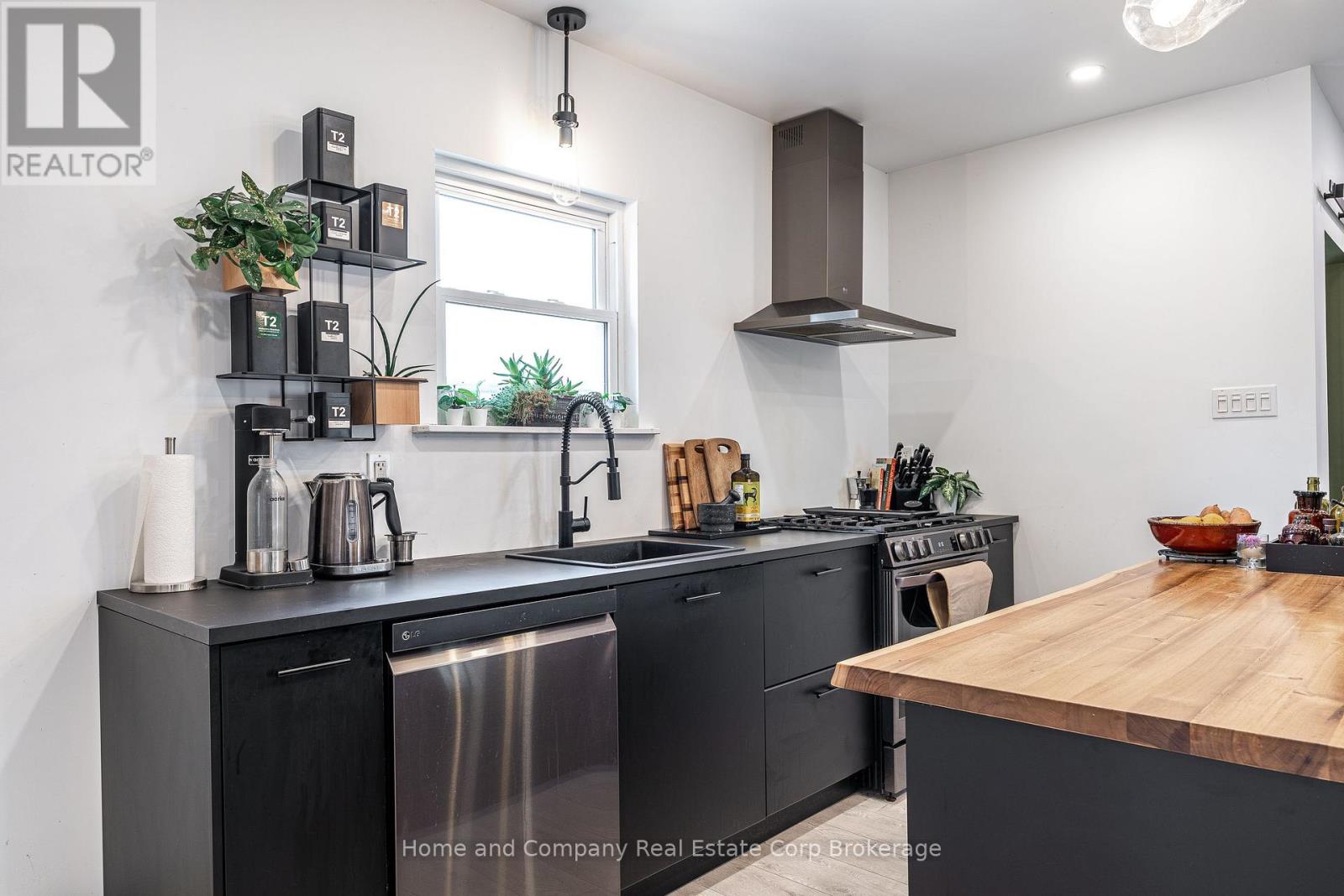 130 Rebecca Street Property Photo 13