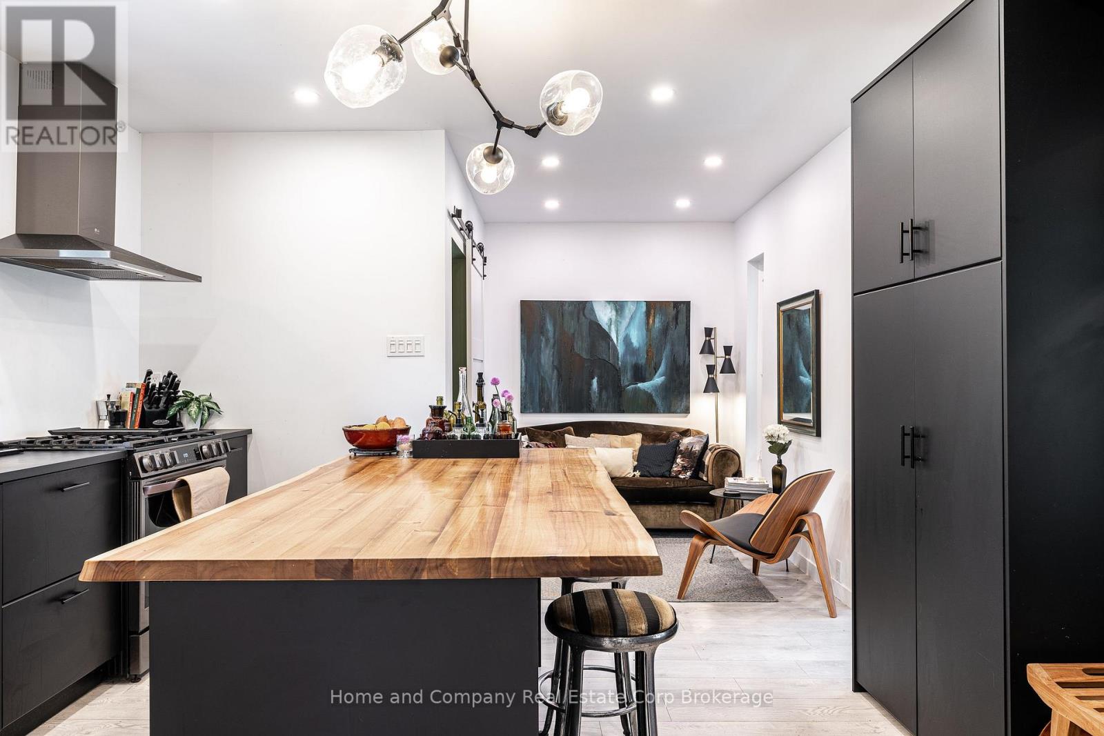 130 Rebecca Street Property Photo 14