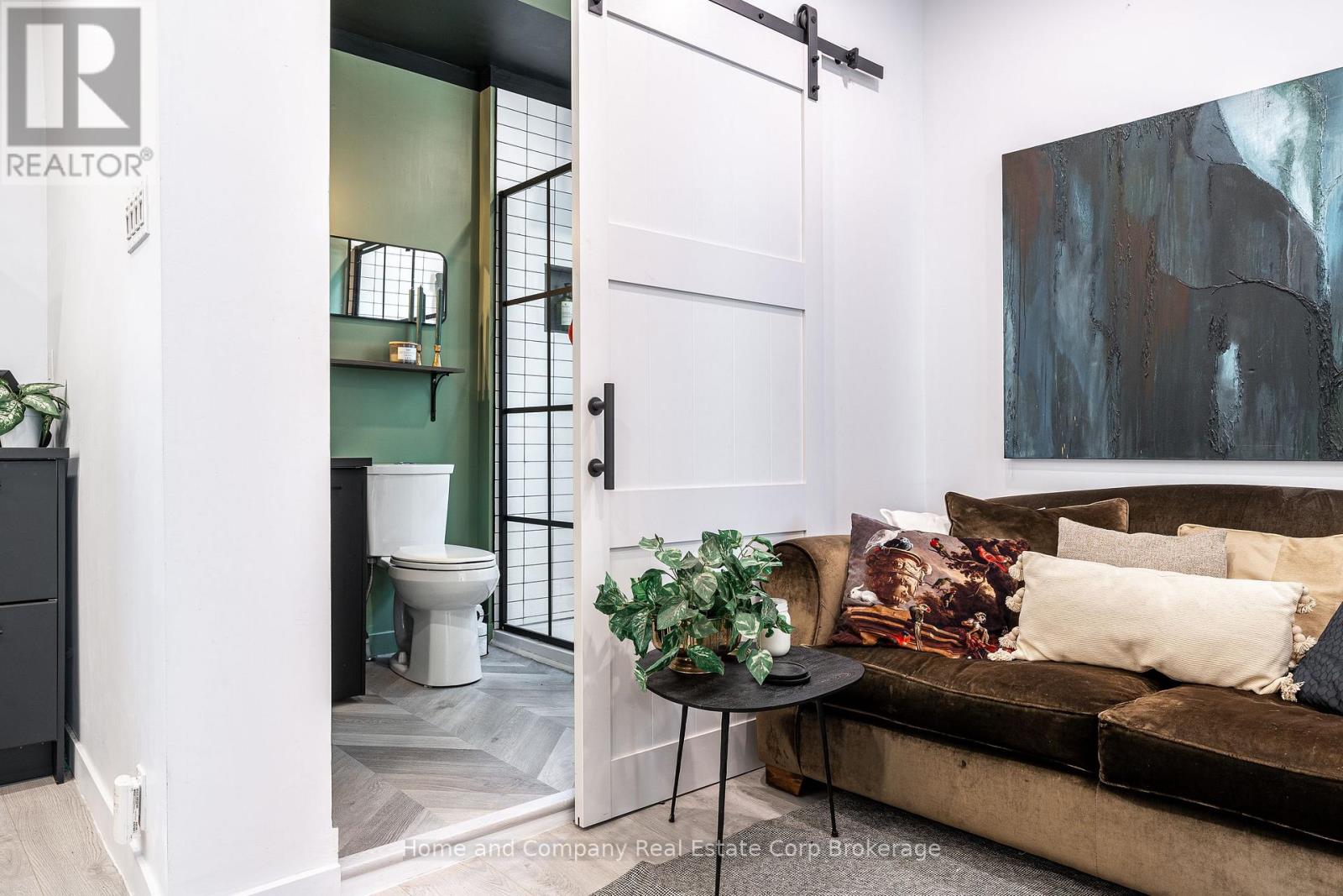130 Rebecca Street Property Photo 18