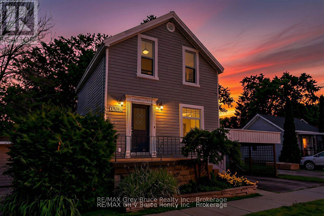 1591 5th Avenue W Property Photo 2