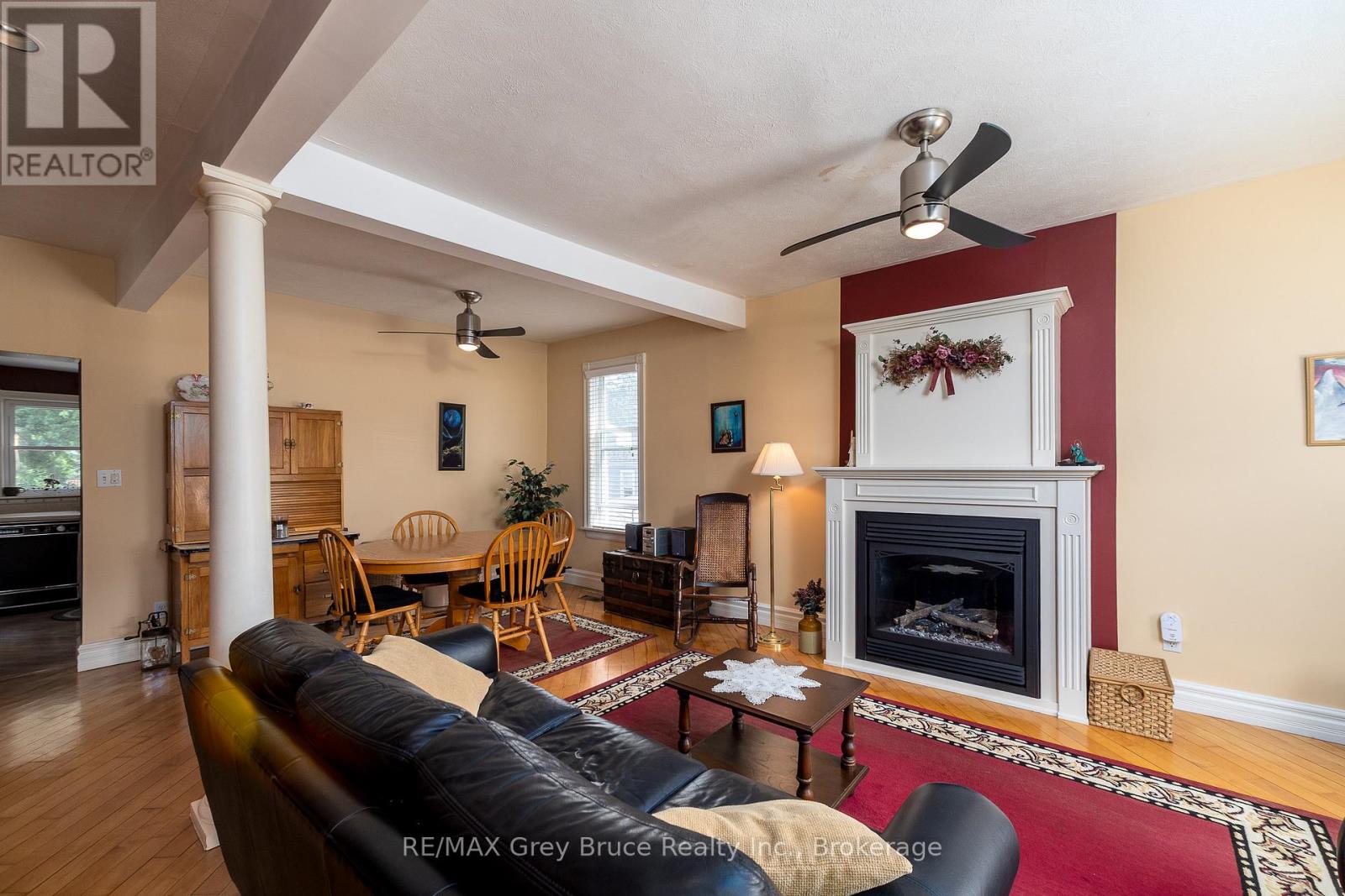 1591 5th Avenue W Property Photo 4