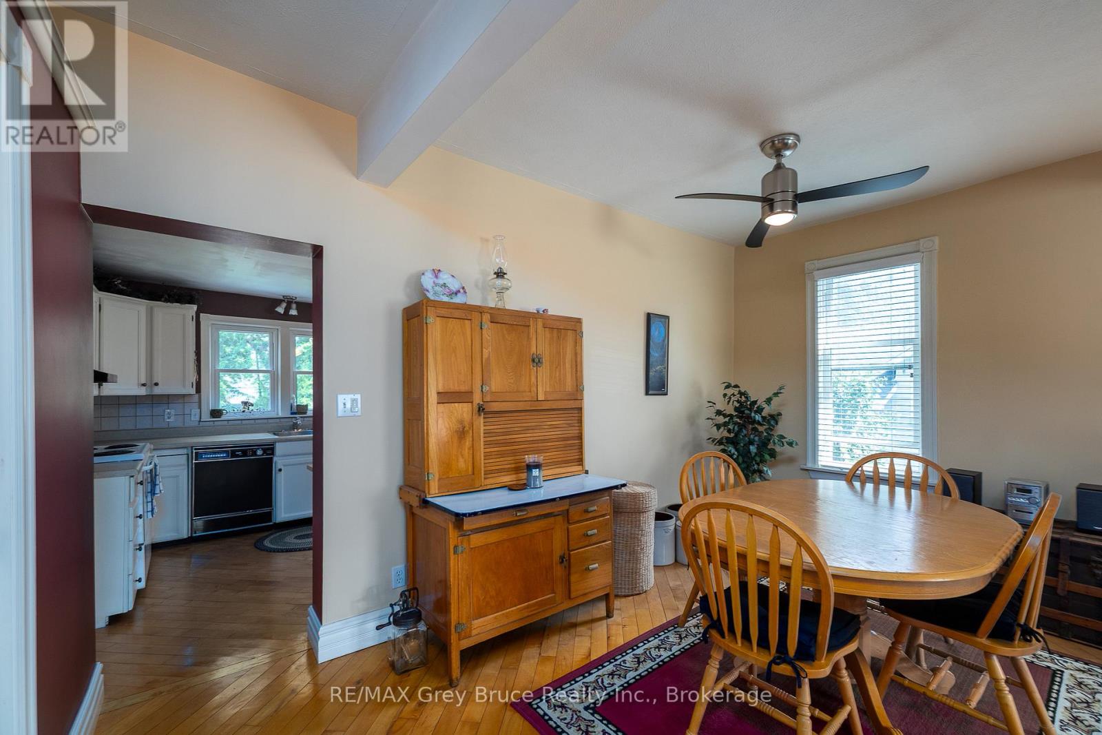1591 5th Avenue W Property Photo 5