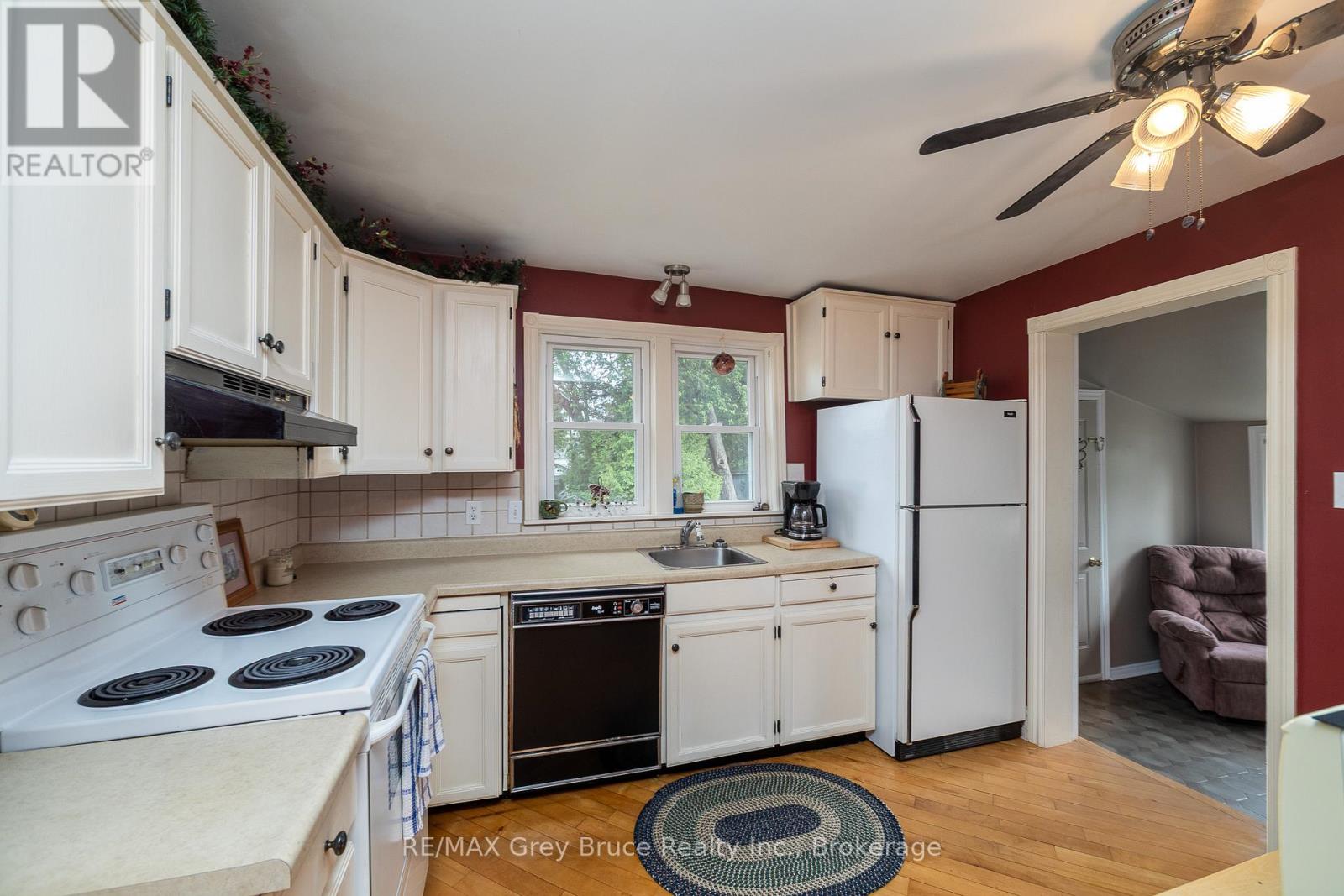 1591 5th Avenue W Property Photo 12