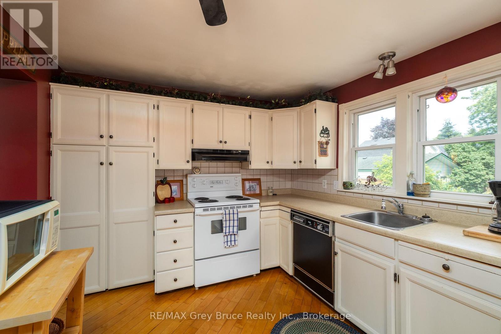 1591 5th Avenue W Property Photo 13