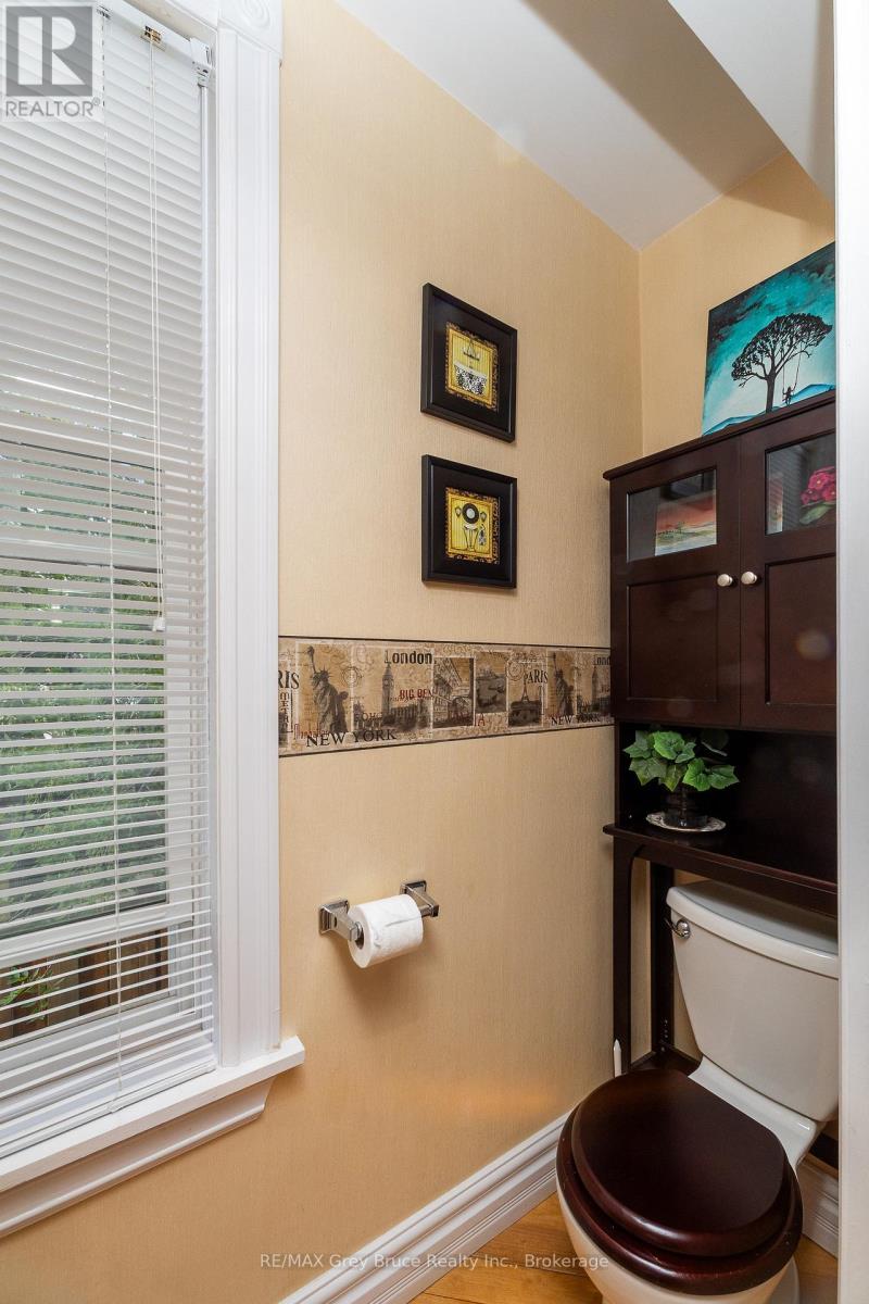1591 5th Avenue W Property Photo 15