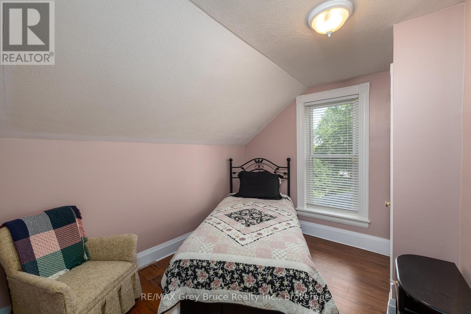 1591 5th Avenue W Property Photo 19