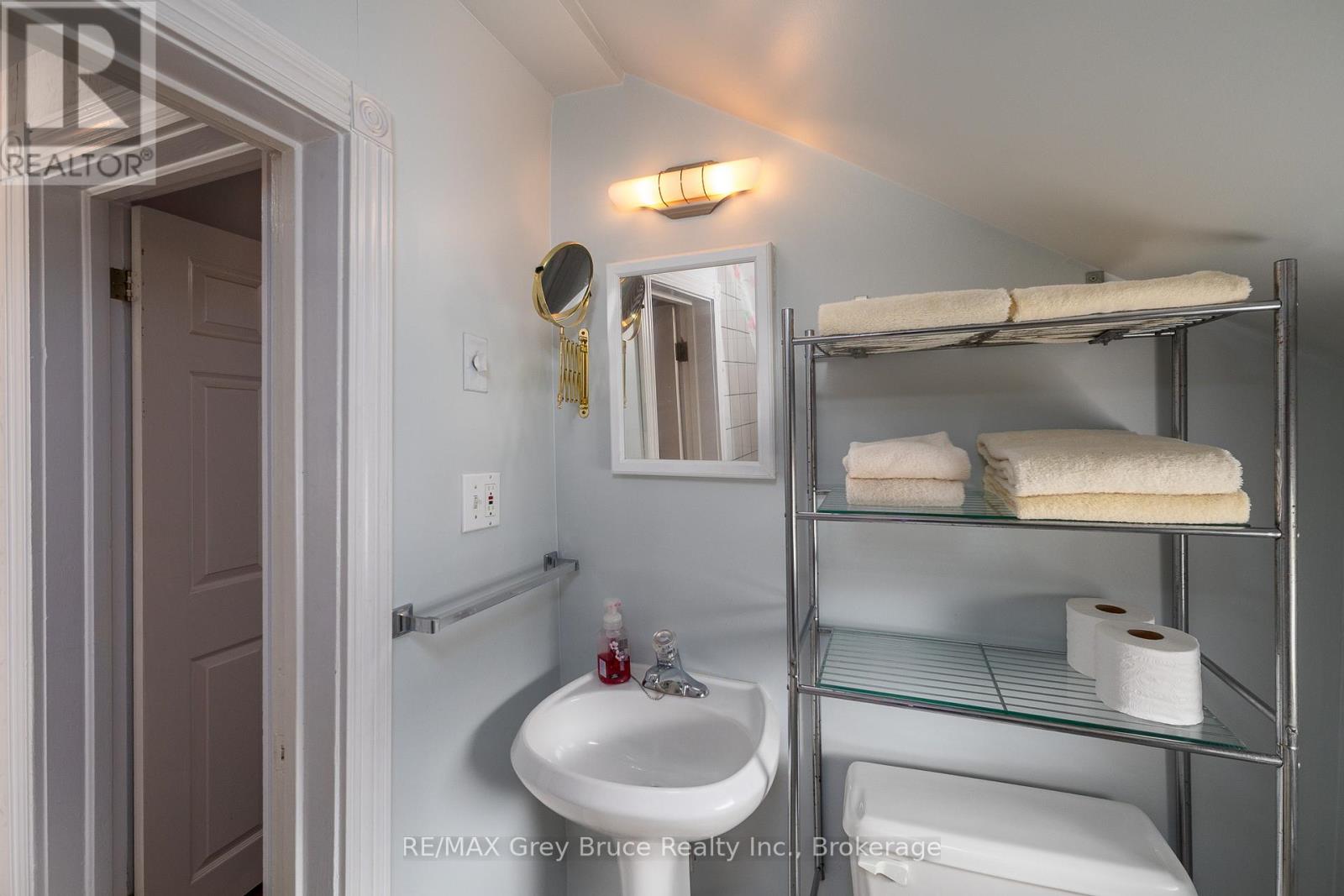 1591 5th Avenue W Property Photo 21