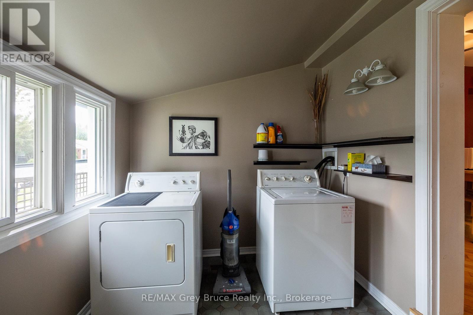 1591 5th Avenue W Property Photo 24