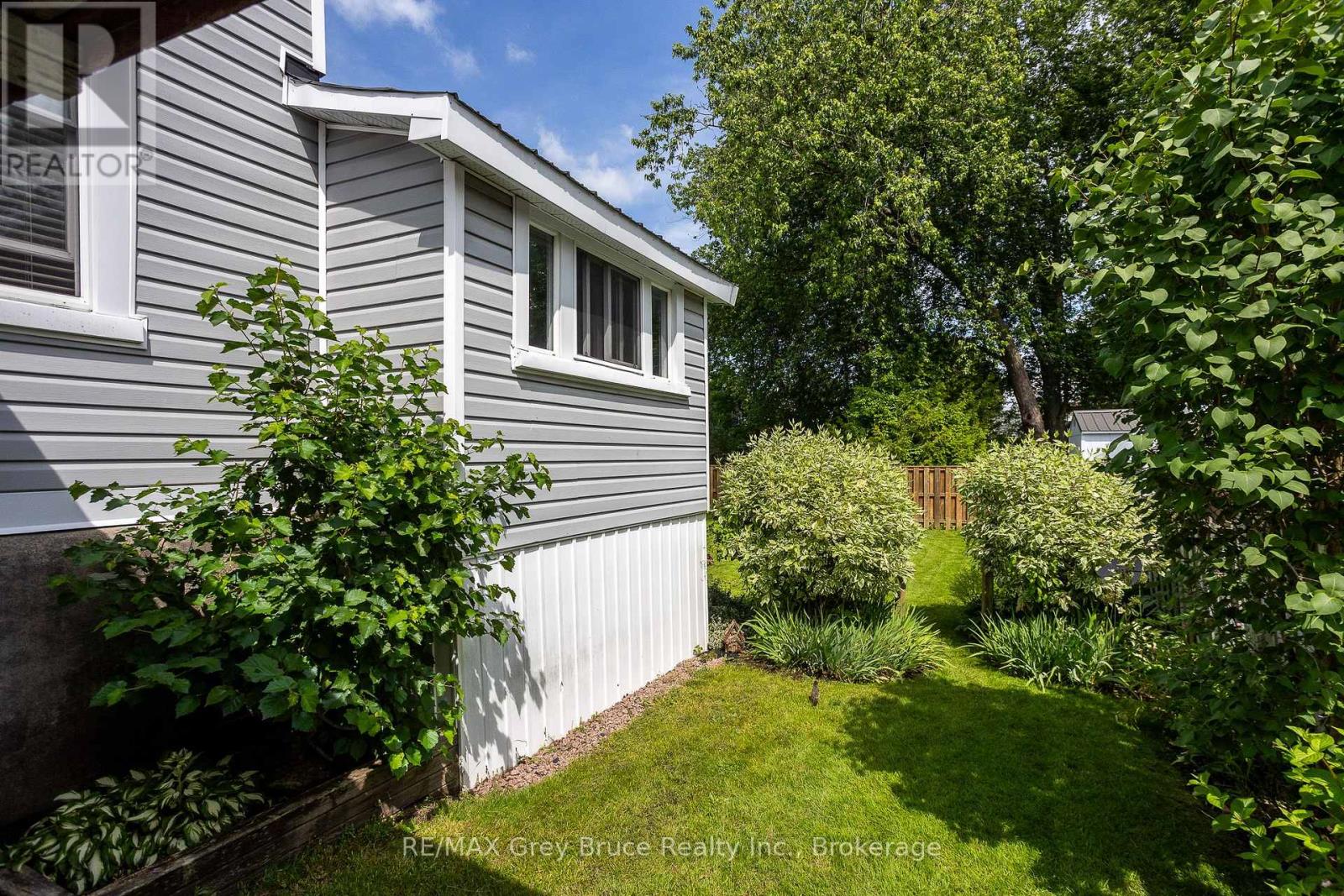 1591 5th Avenue W Property Photo 34
