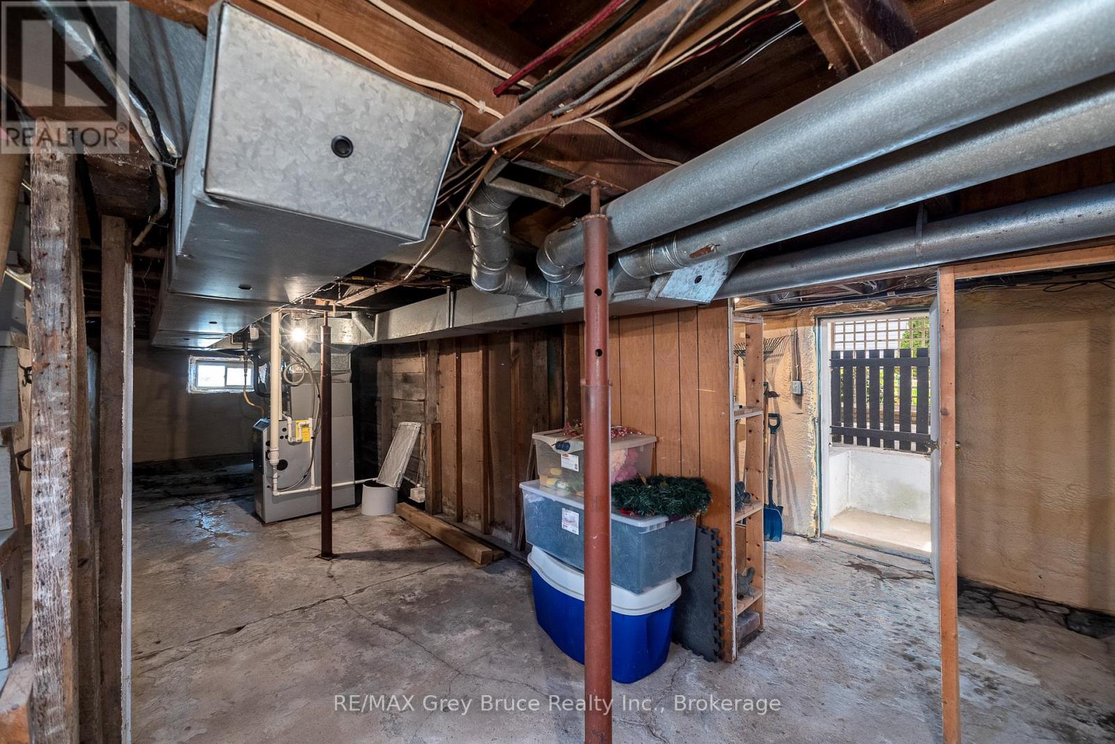 1591 5th Avenue W Property Photo 36