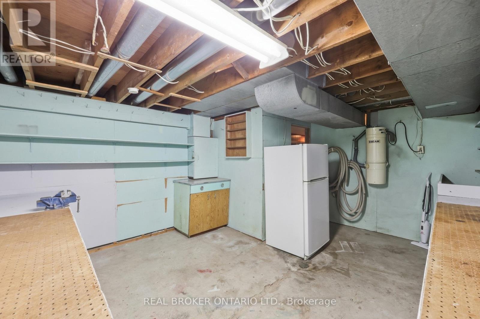 8 Hill Place Property Photo 29
