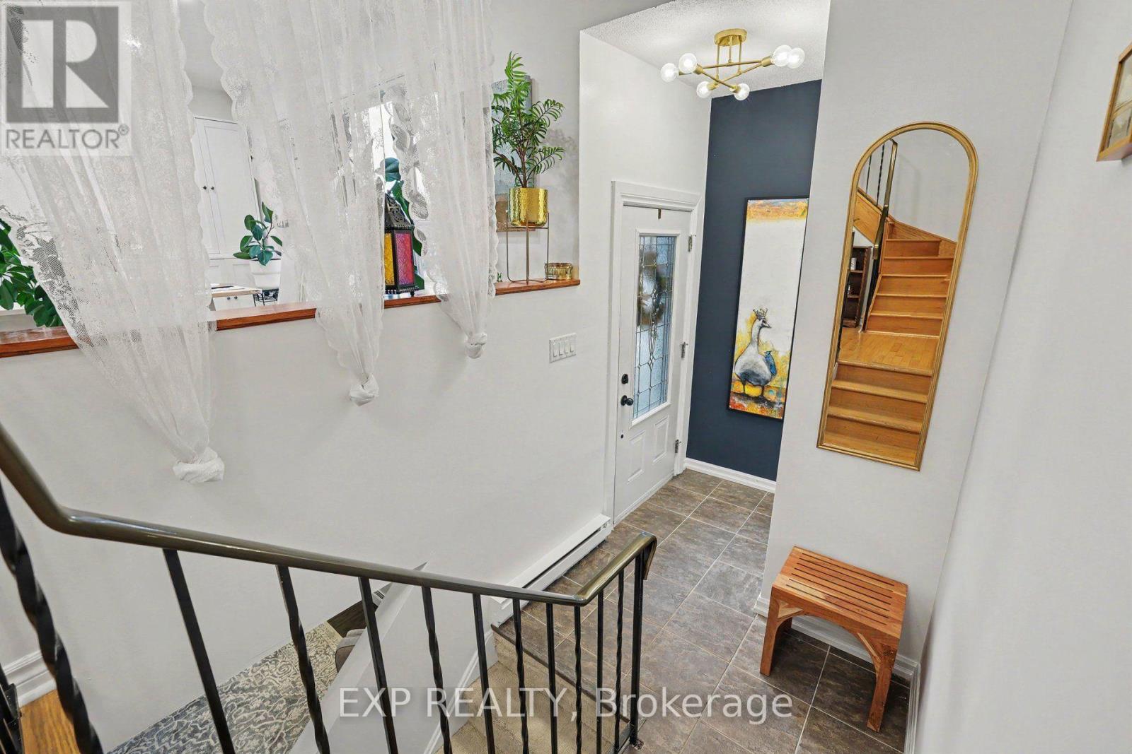 46 Westcliffe Street Property Photo 5