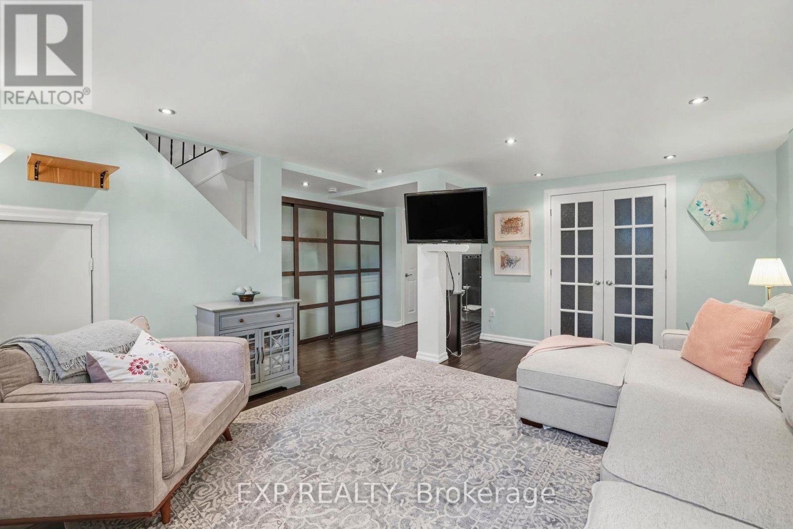 46 Westcliffe Street Property Photo 27