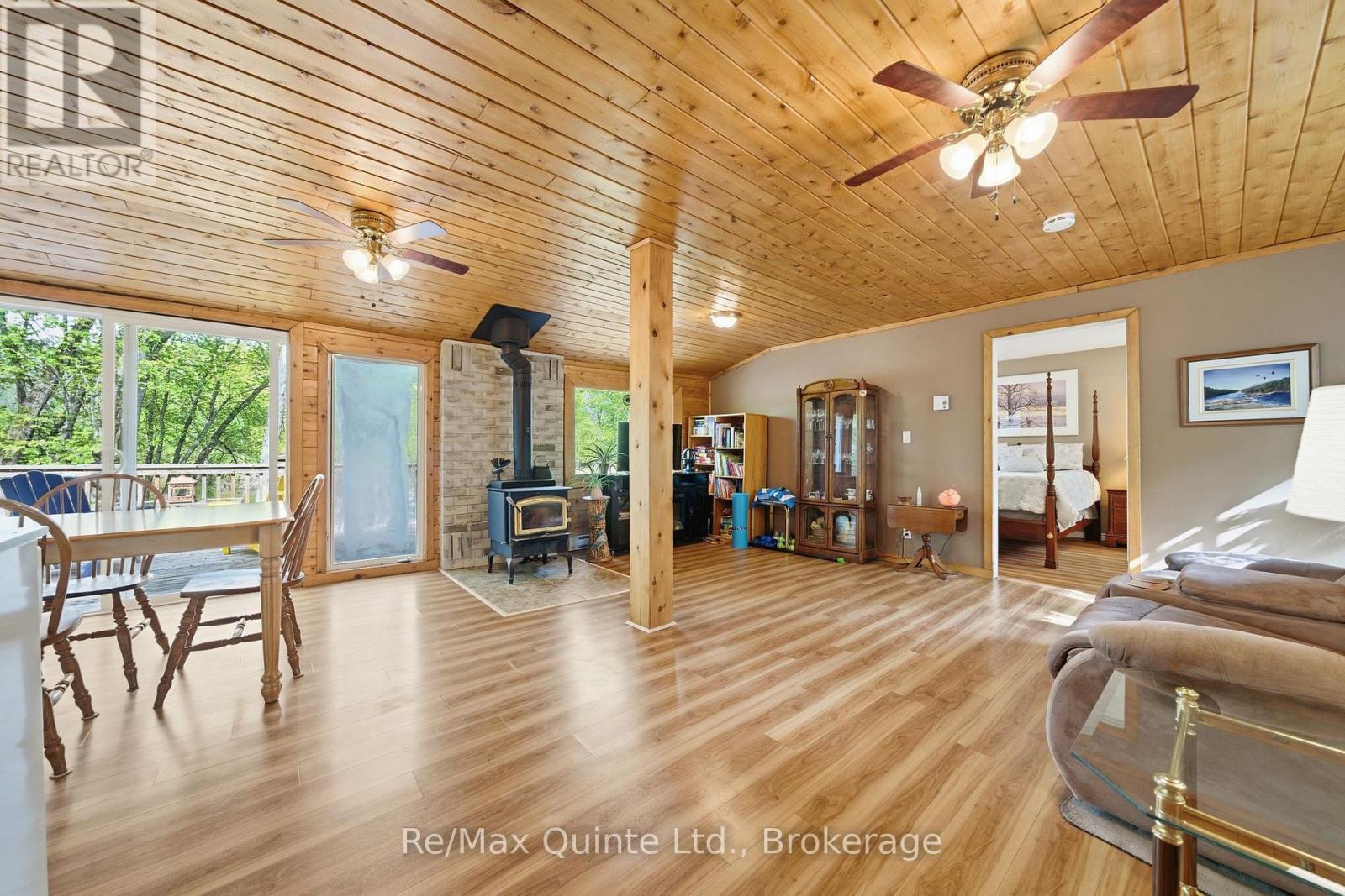 122 Cottage Lane Property Photo 6