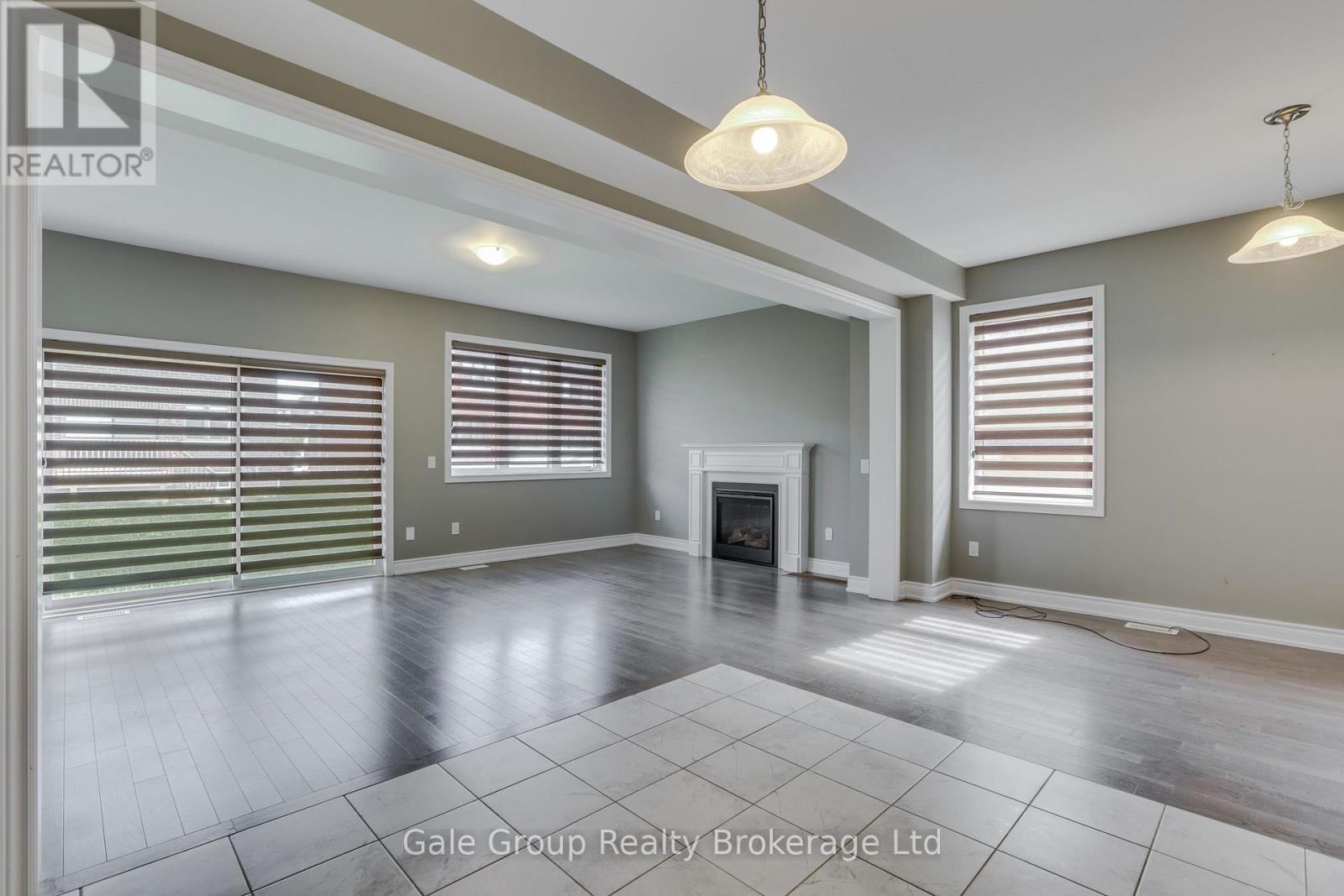 118 Huntingford Trail W Property Photo 11