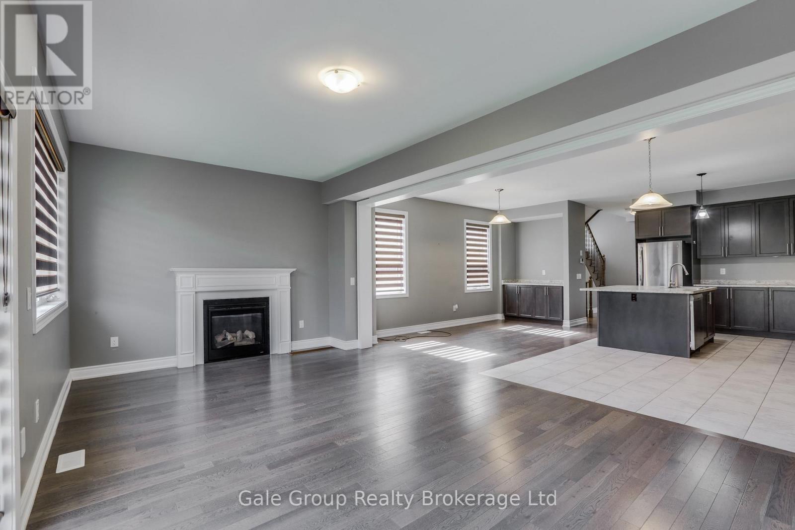 118 Huntingford Trail W Property Photo 12