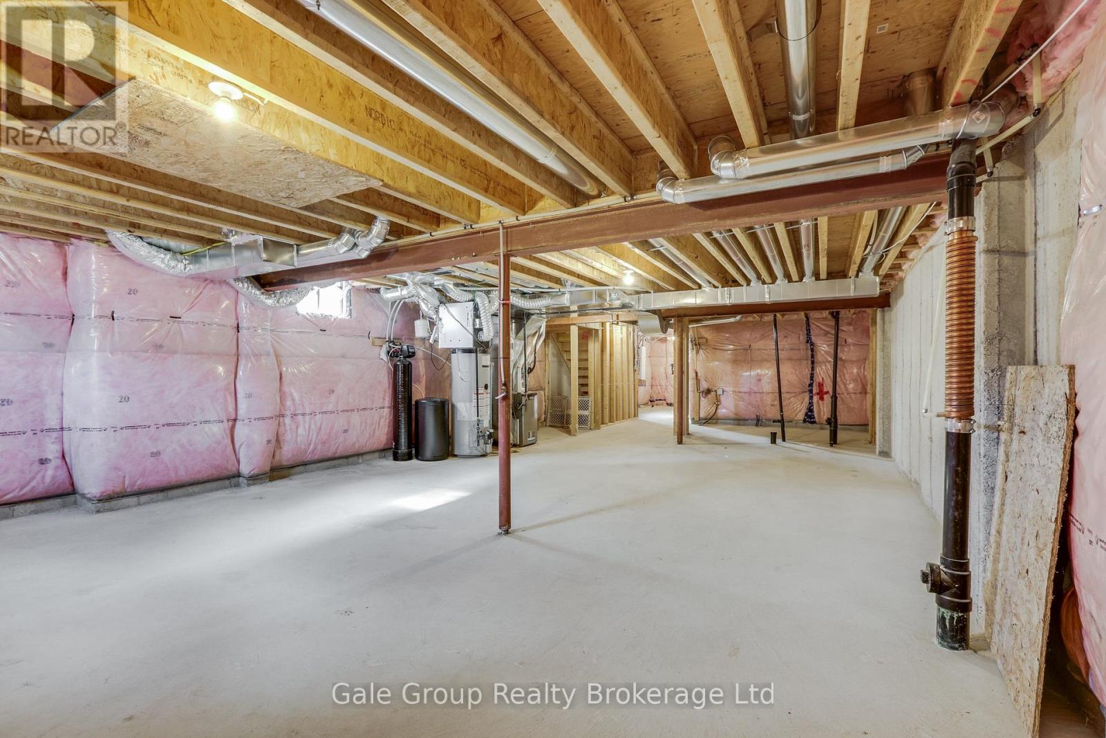 118 Huntingford Trail W Property Photo 42