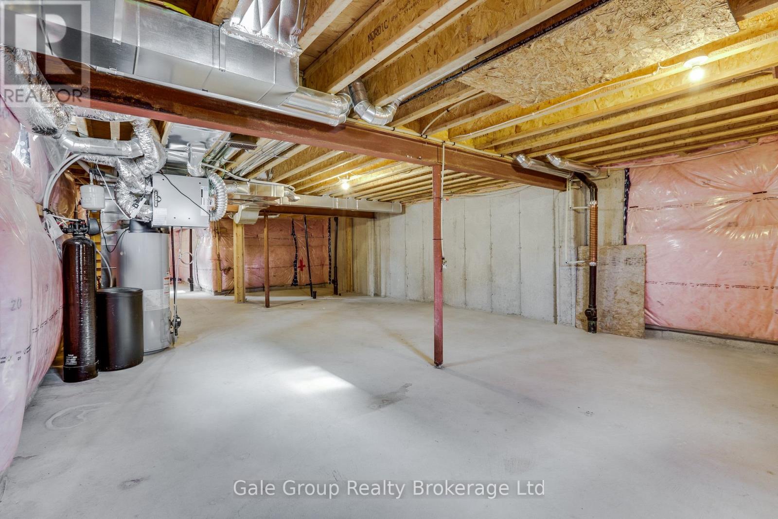118 Huntingford Trail W Property Photo 43