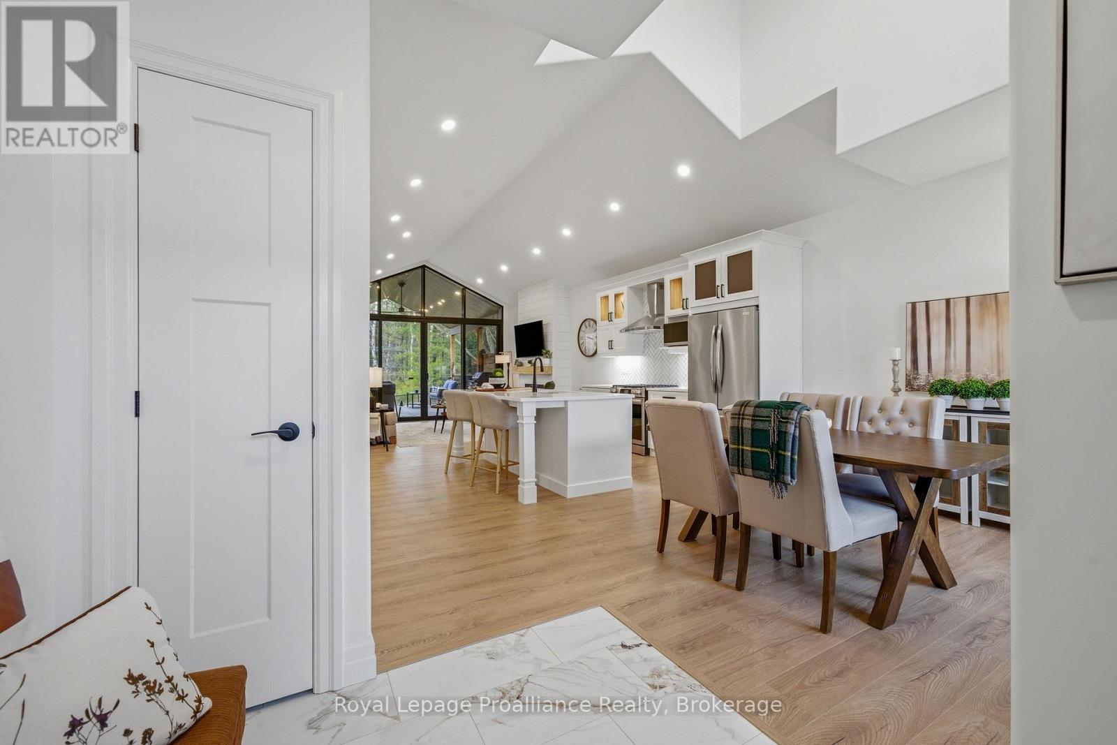 48 Deerview Drive Property Photo 8