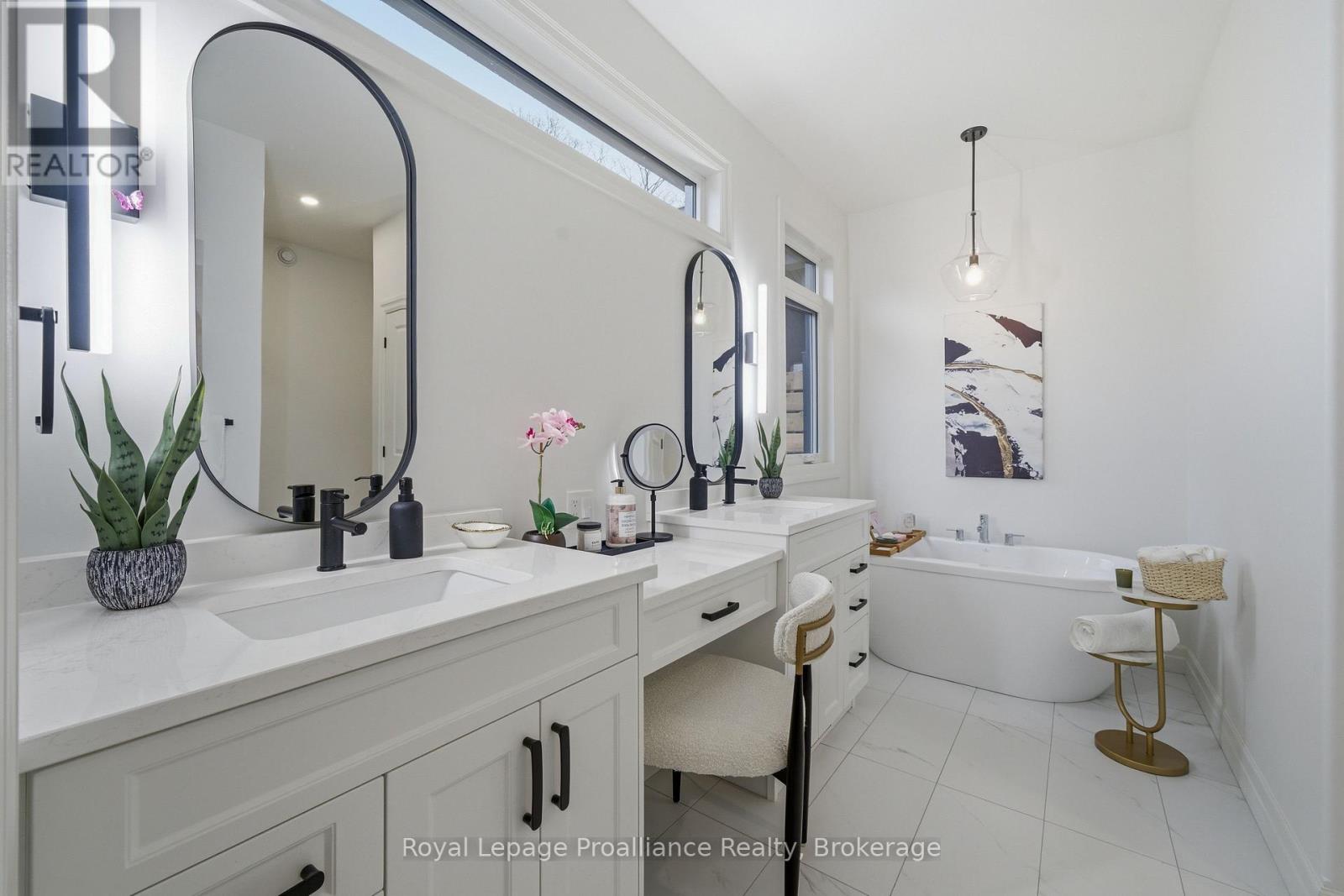 48 Deerview Drive Property Photo 24