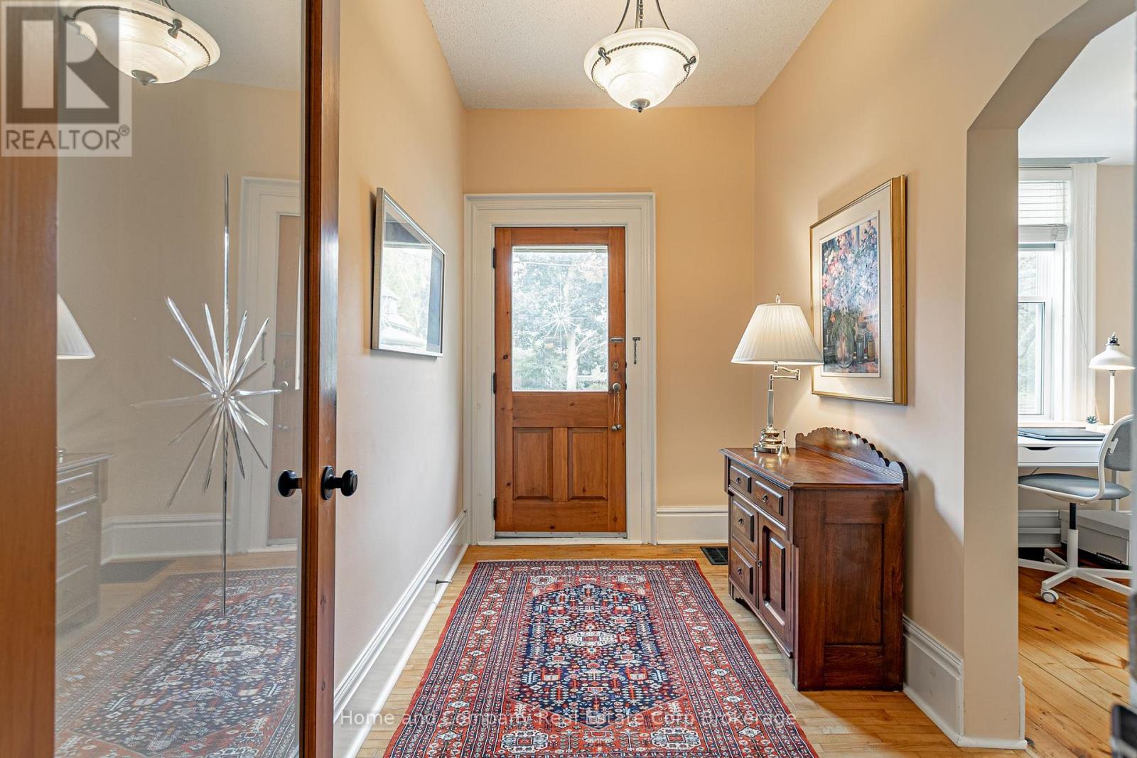 105 Centre Street Property Photo 5