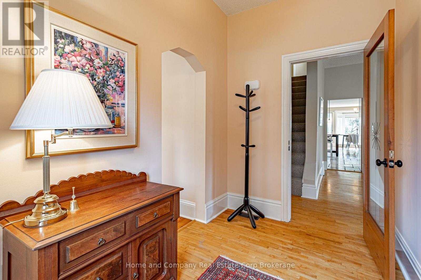 105 Centre Street Property Photo 6