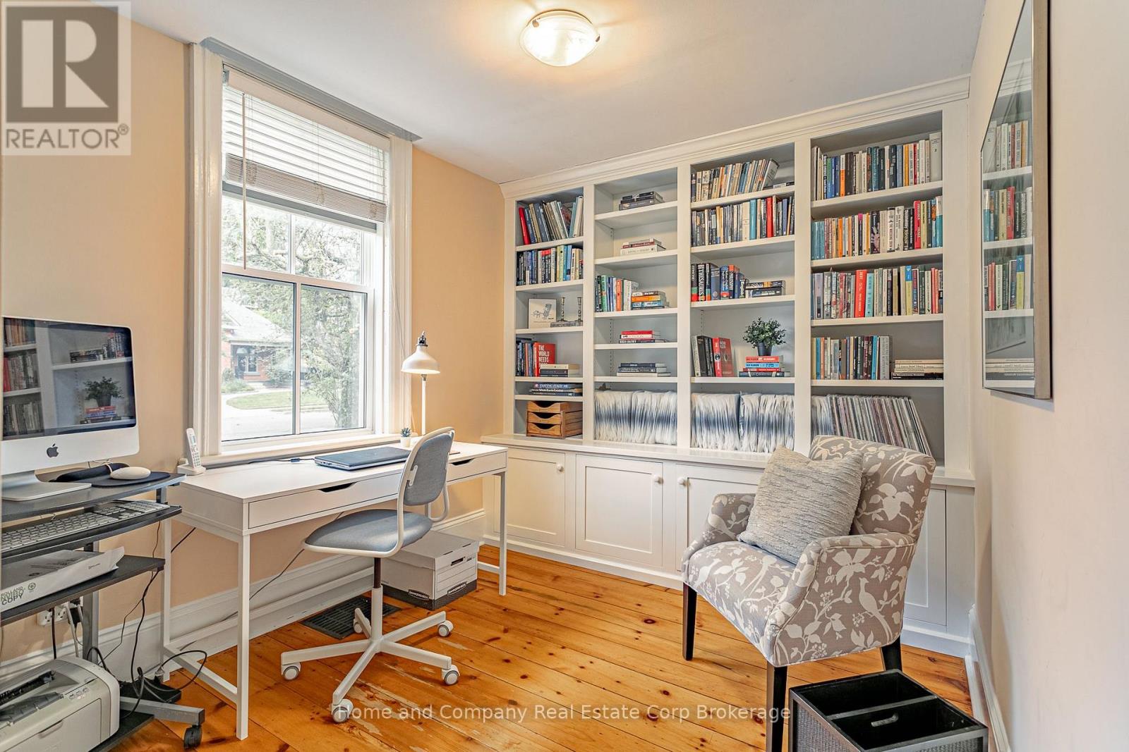 105 Centre Street Property Photo 7
