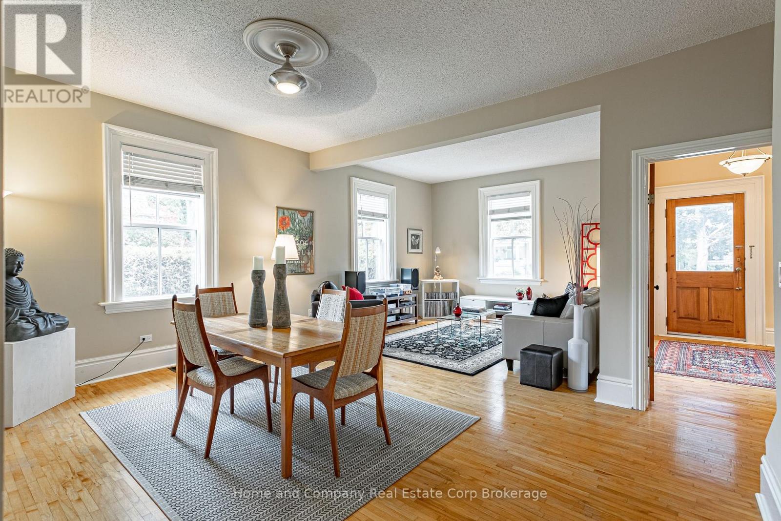 105 Centre Street Property Photo 9